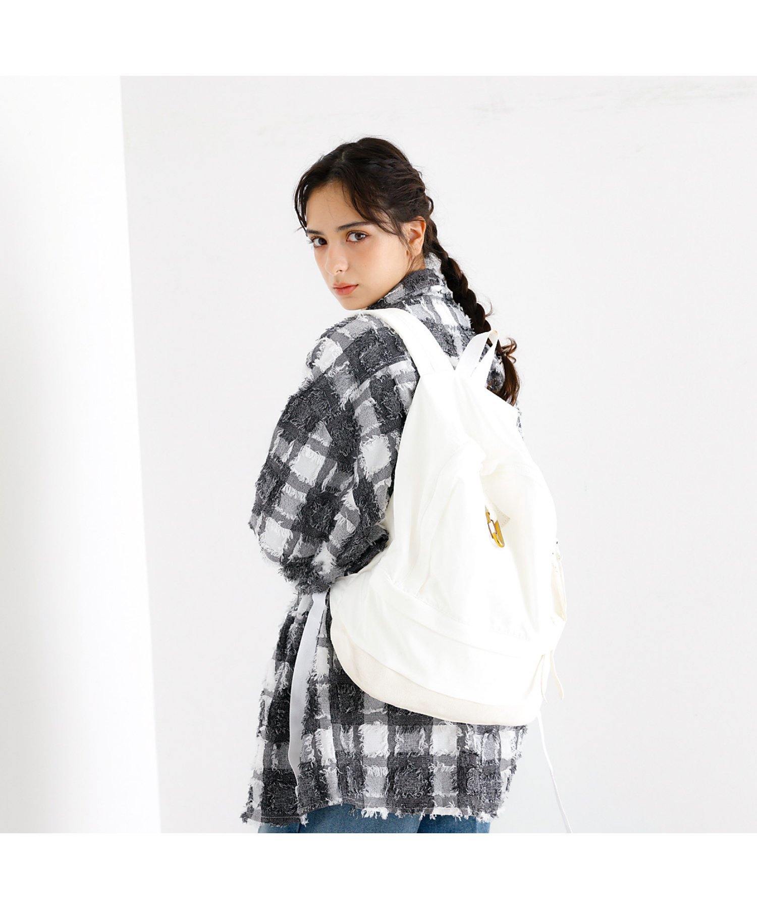 MASTER&Co. カラビナ付 スエードボトムデイパック リュック ベージュ MASTER&Co.│カラビナ付き スエードボトム デイパック リュック