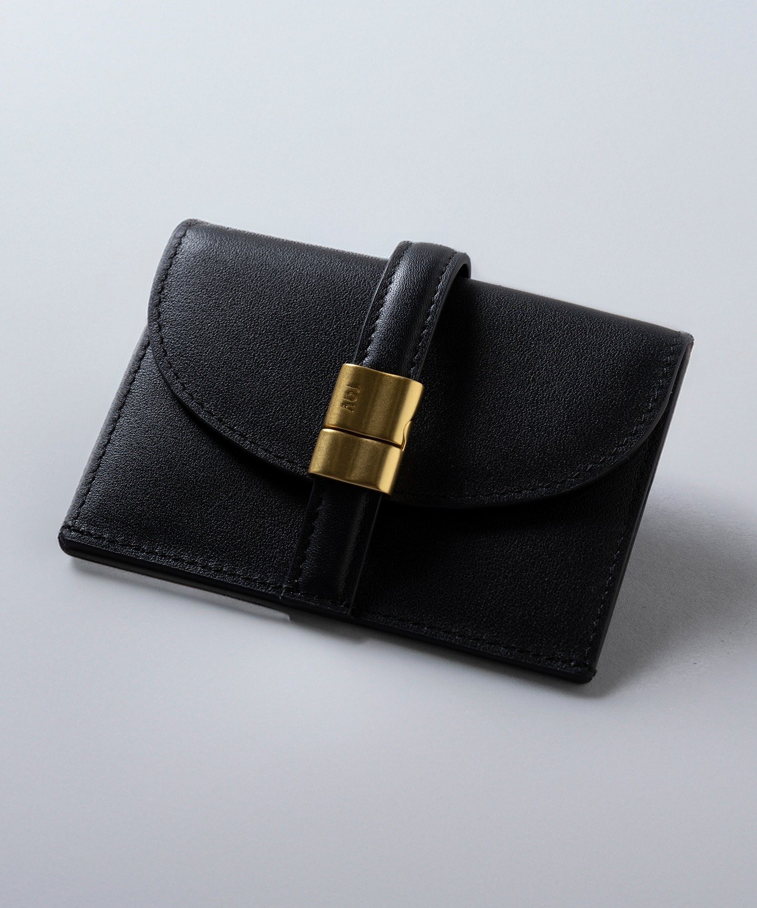 楽天市場】TOGA ARCHIVES Leather pouch triangle トーガ 財布