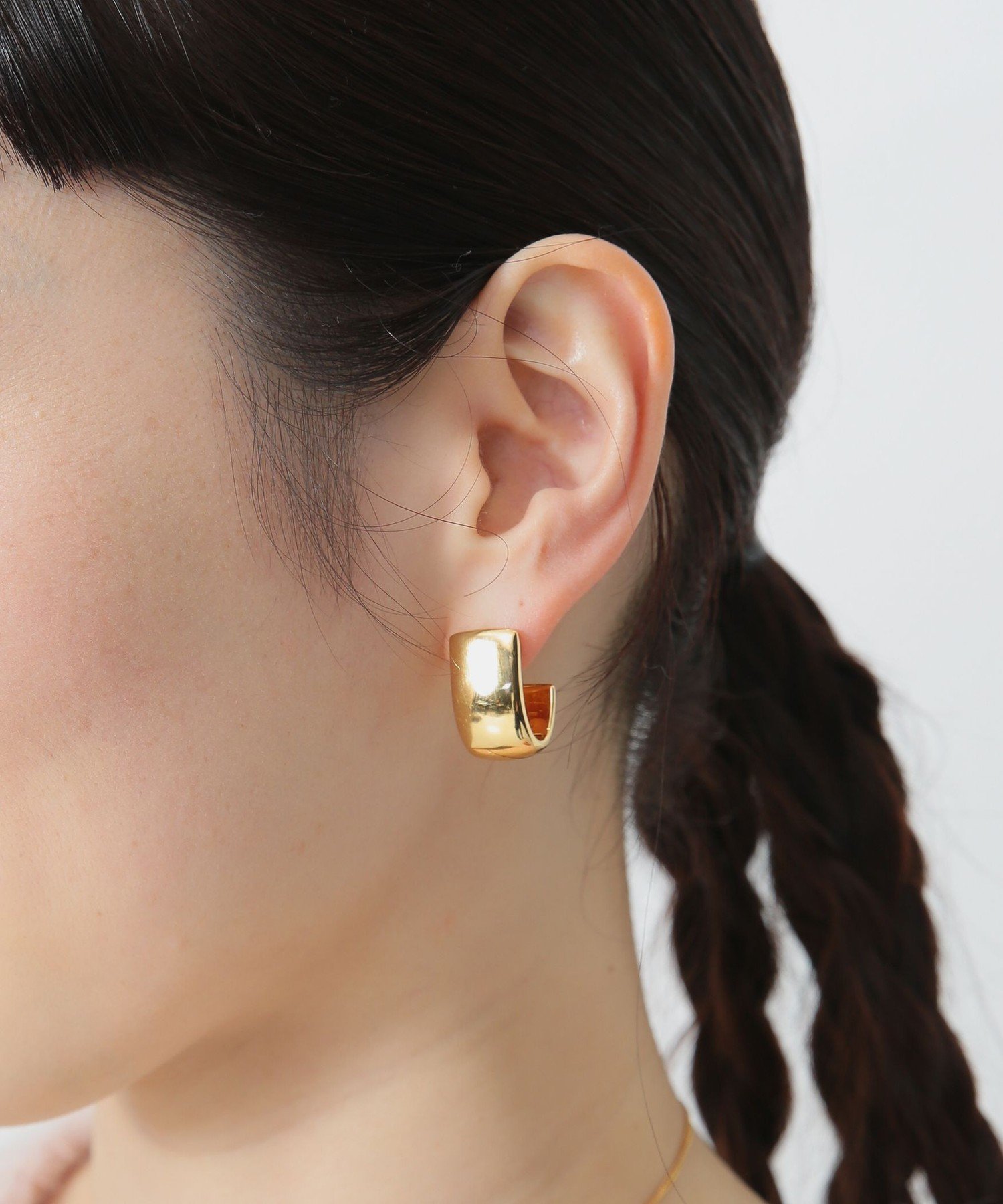 PHILIPPE AUDIBERT ゴールド フープピアス 美品✨ PHILIPPE AUDIBERT Antea S ゴールドフープピアス（ピアス（両耳