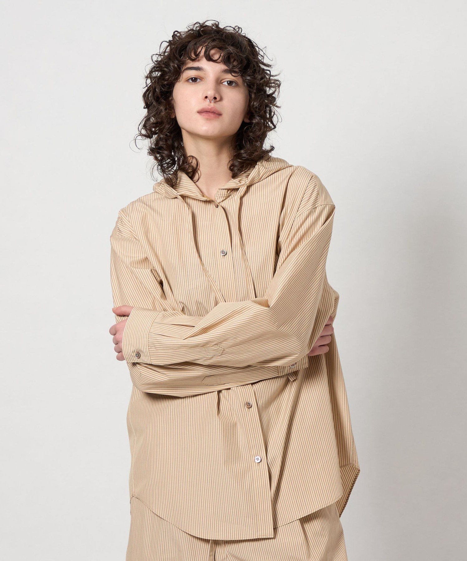 roku6ロクストライプシアーシャツ茶色B&Y united arrows 6（ロク）の「＜6(ROKU)SHEER STRIPE BIG SHIRT/シャツ（シャツ