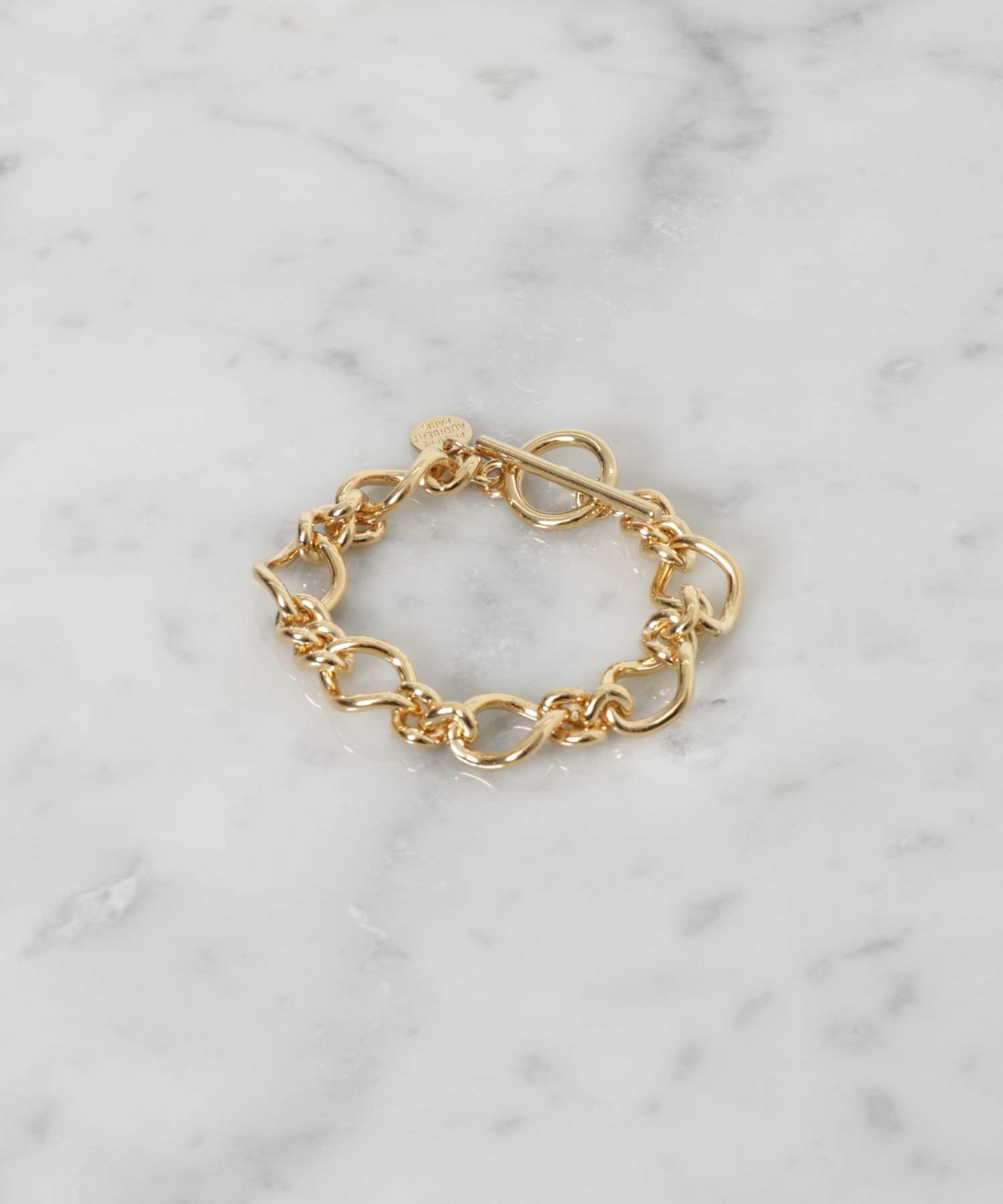A.P.C.　Lois チェーンブレスレット М Lois A.P.C. Lois チェーンブレスレット М Lois - メルカリ