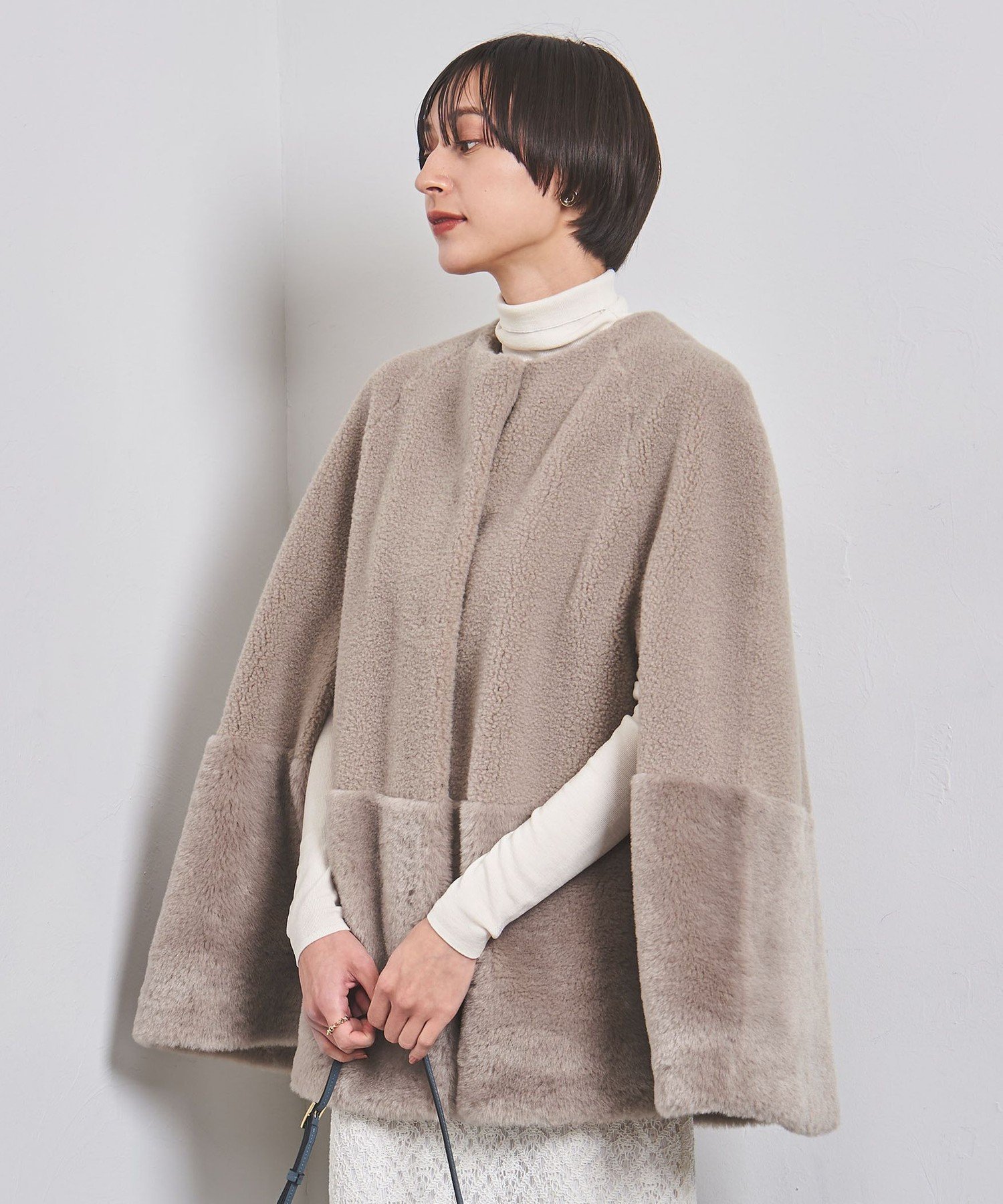 近年モデル✨ユナイテッドアローズ ボアマントコート ブラック 美品 ボア マントコート （その他アウター）｜UNITED ARROWS / ユナイテッド