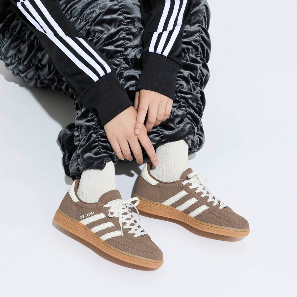 adidas 【公式】アディダス adidas 返品可 ハンドボール スペツィアル / Handball Spezial ローカット 26aw アディダス シューズ・靴 スニーカー ブラウン【送料無料】