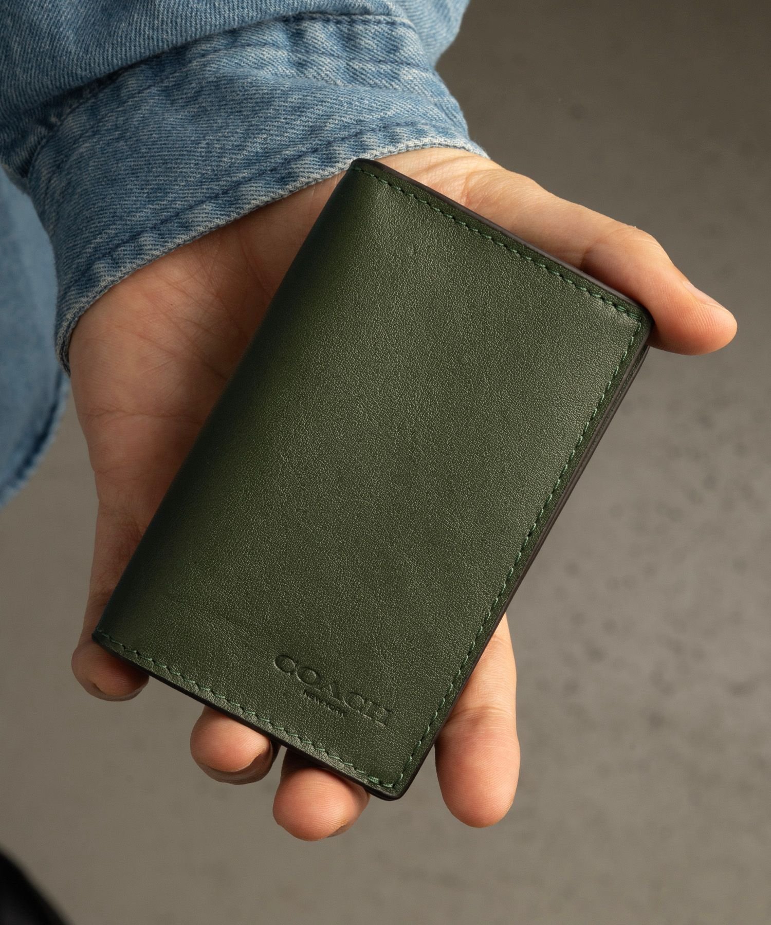 楽天市場】COACH 【公式】バイフォルド カード ケース スポーツ