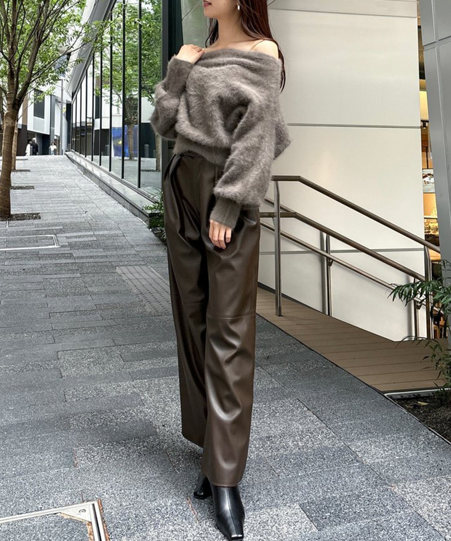 anuans ラクーンフォックスオフショルニットプルオーバー アニュアンス