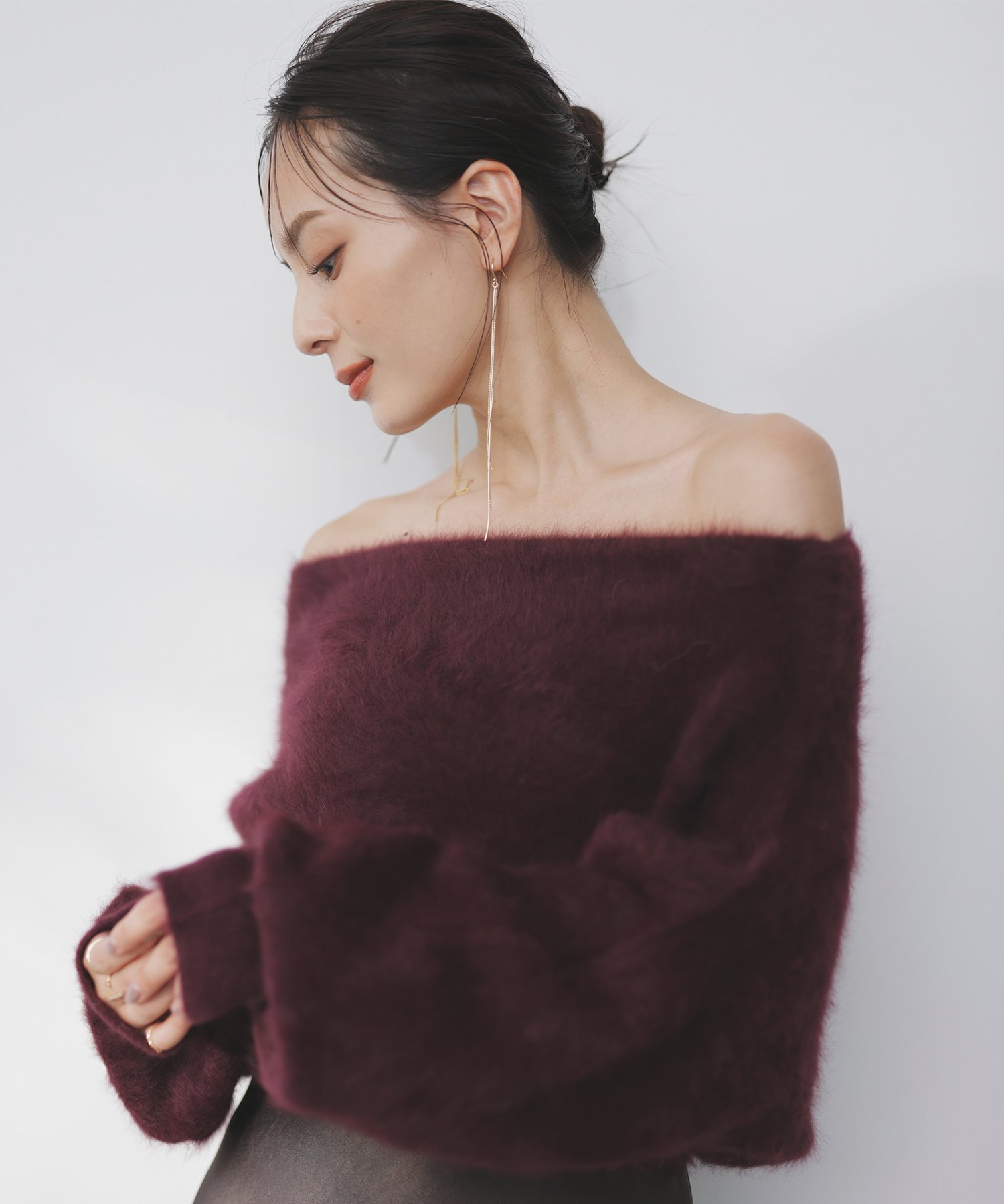 anuans ラクーンフォックスオフショルニットプルオーバー アニュアンス