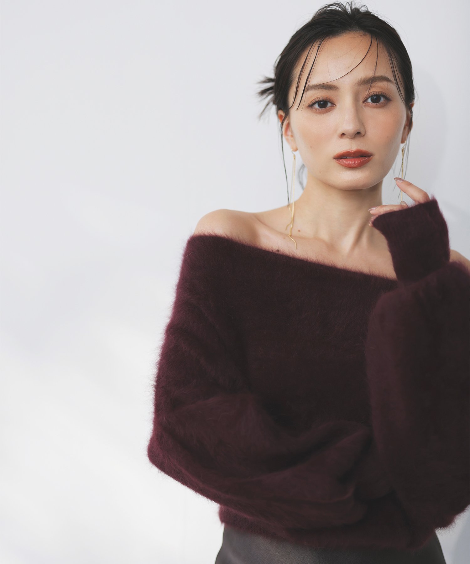 anuans ラクーンフォックスオフショルニットプルオーバー アニュアンス