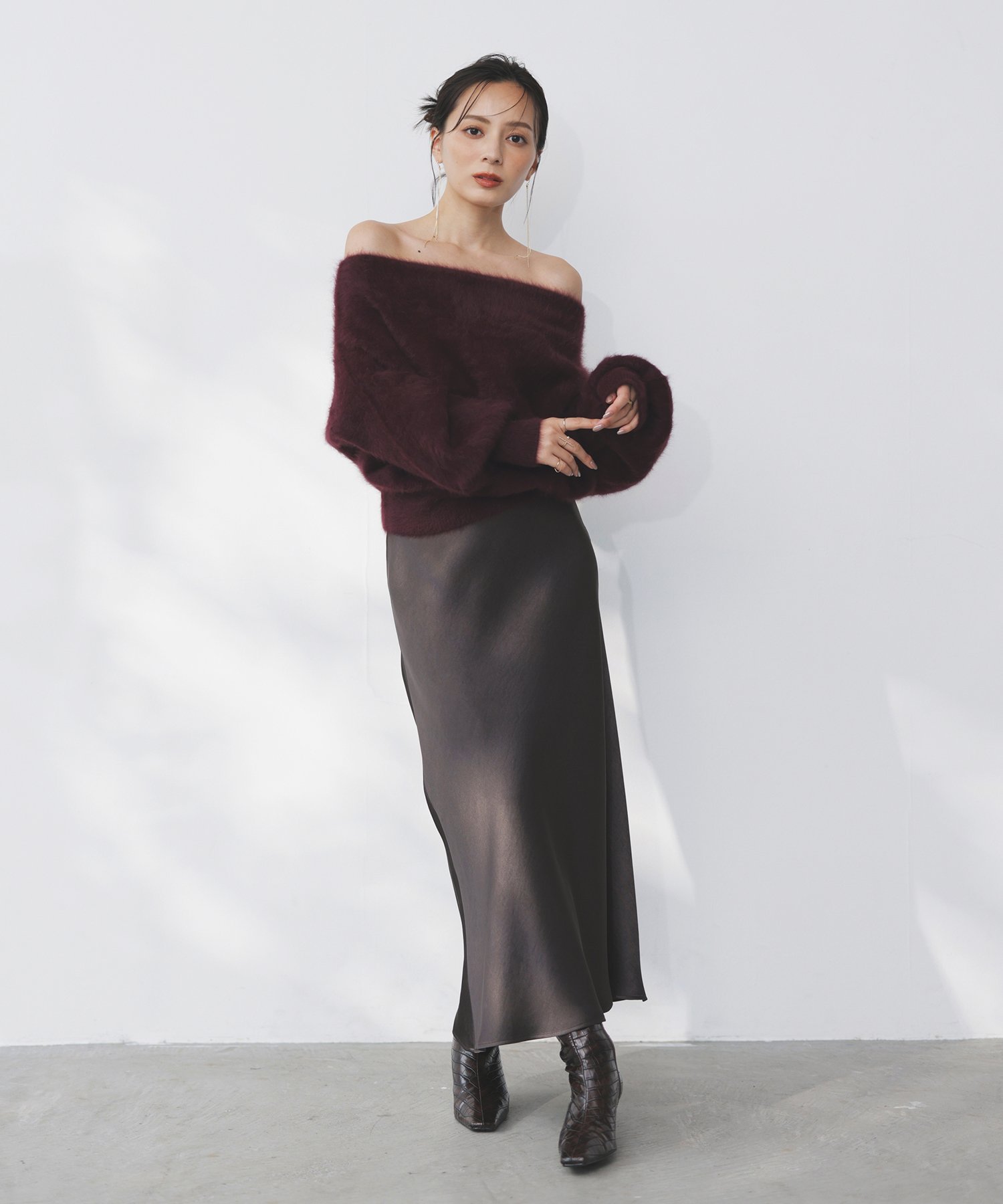 anuans ラクーンフォックスオフショルニットプルオーバー アニュアンス