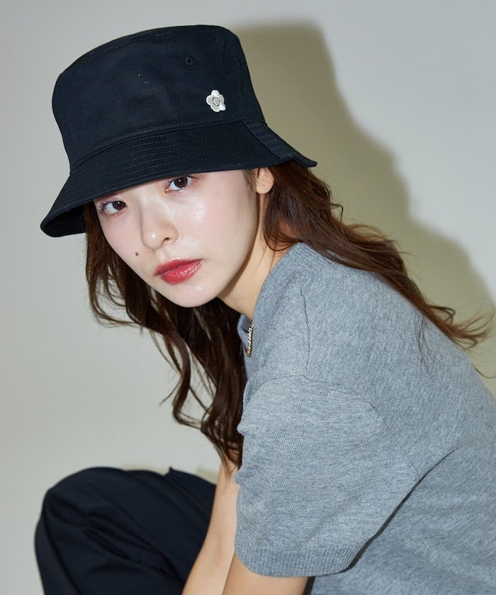 マリークヮント✕NEW ERA(R) BIGデイジー キャップホワイト×ブラック マリークワント MARY QUANT NEW ERA(R) × MARY QUANT BIG
