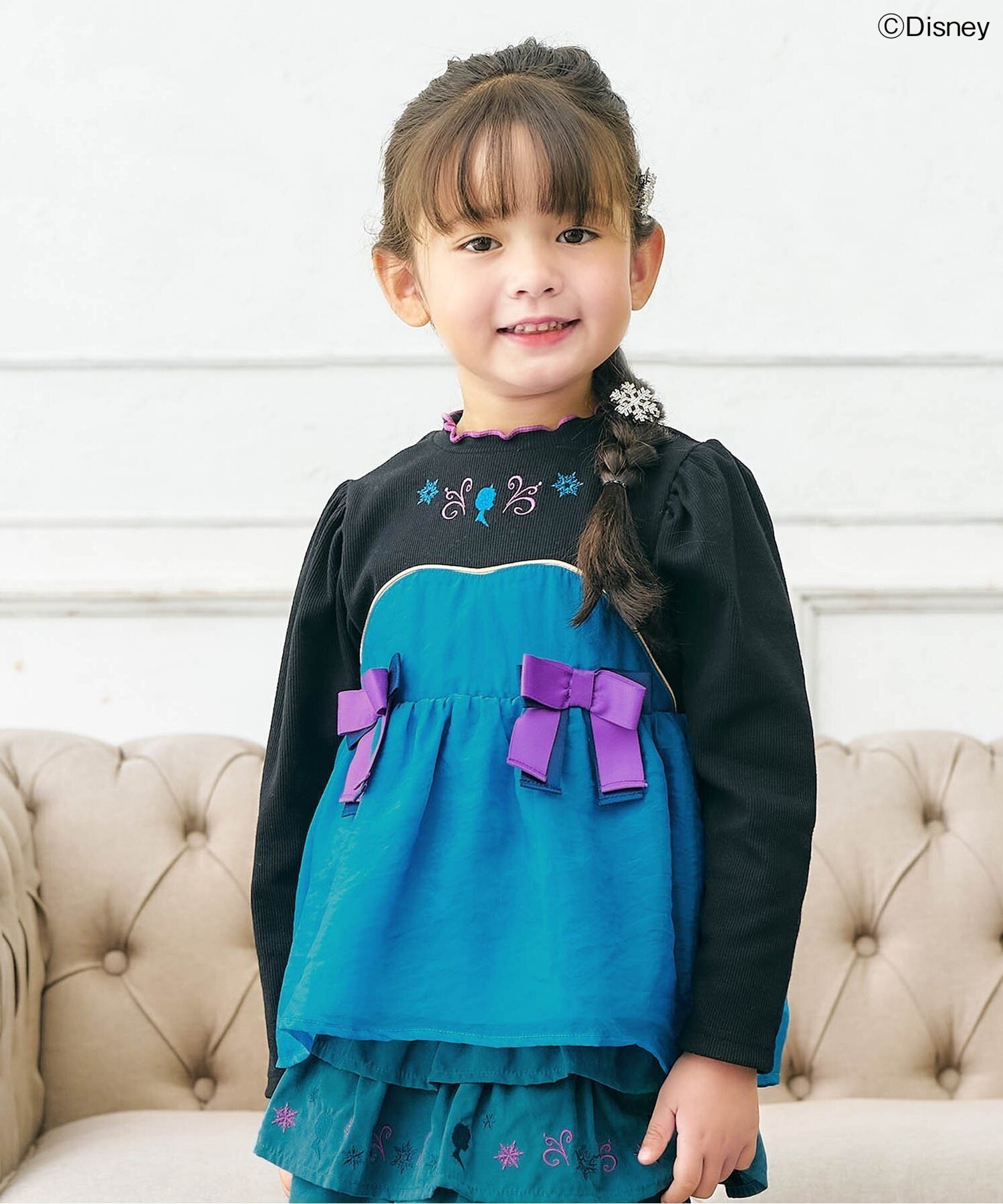 【SALE／50%OFF】apres les cours ディズニーキャラクターペプラムトップス エフオーオンラインストア トップス カットソー・Tシャツ パープル ブラック ホワイト画像