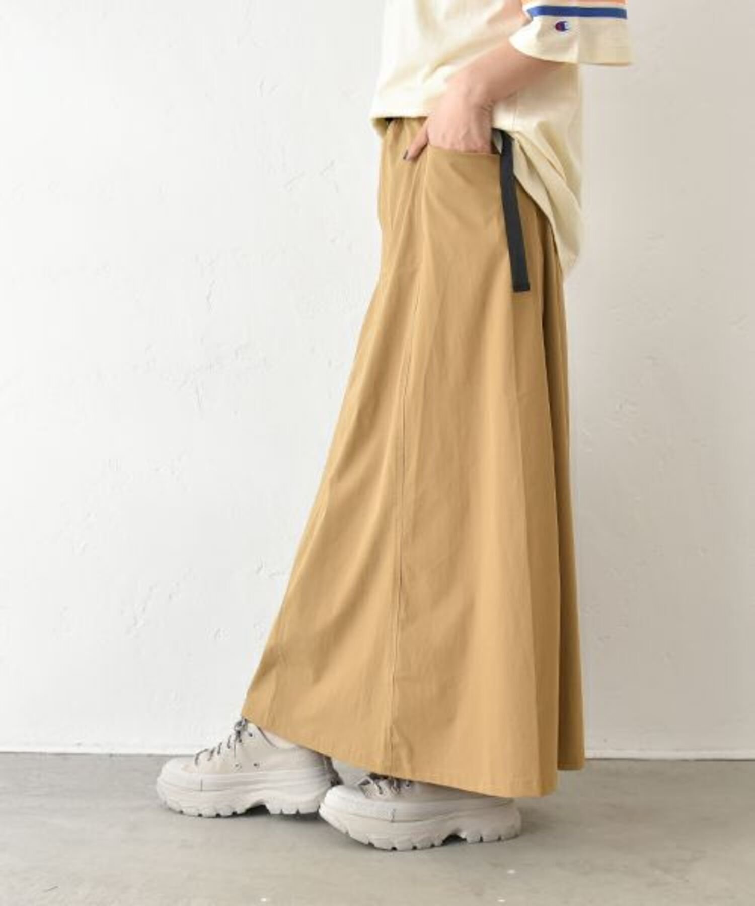 【SALE セール】MANON (マノン) | DRY TWILL TIGHT SKIRT (beige) | スカート ボトムス シンプル お洒落 SALE セール】MANON (マノン) | DRY TWILL TIGHT SKIRT (beige