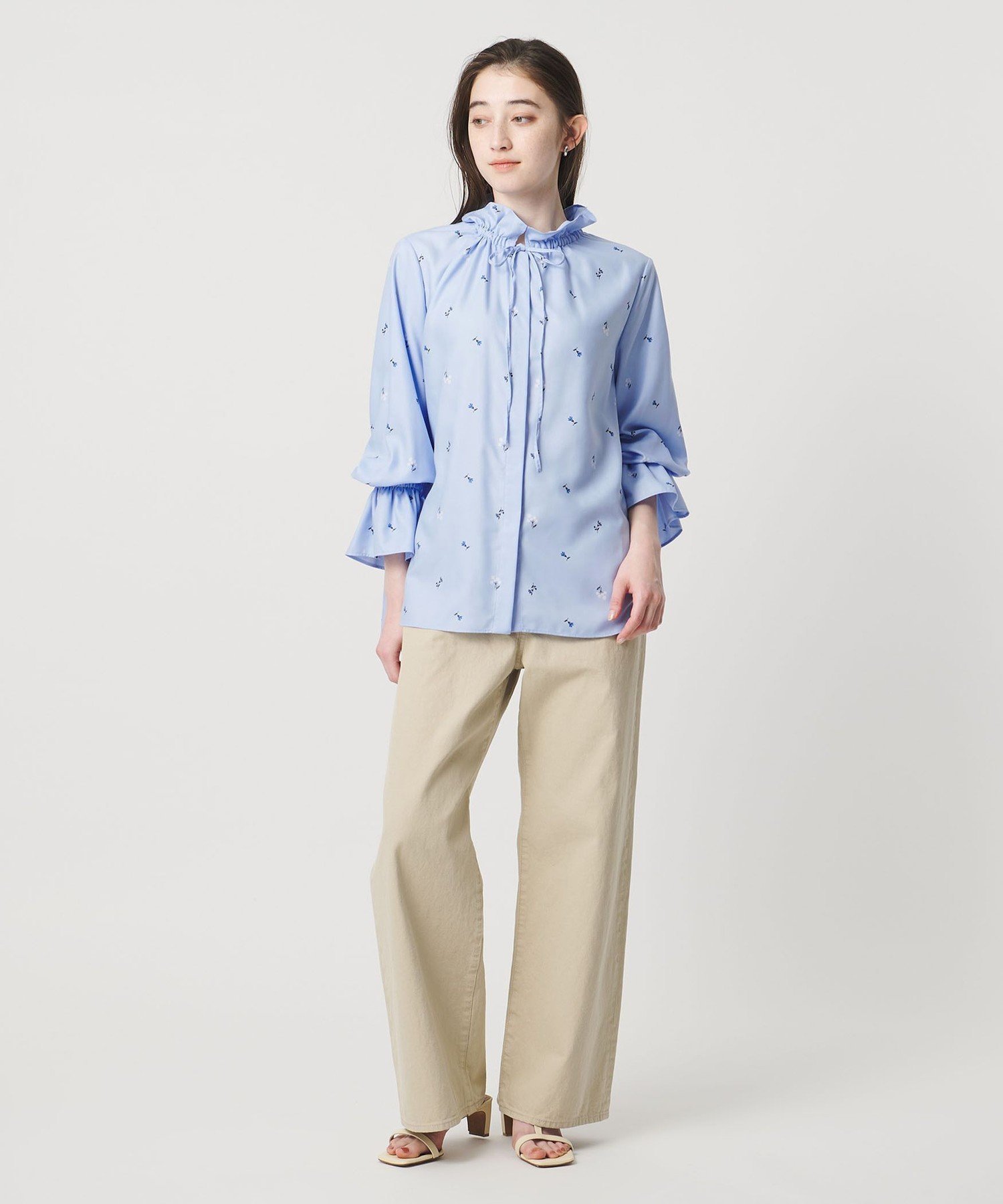 美品！ユナイテッドアローズ フリルカラー フレアスリーブ ブラウス UNITED ARROWS フリルカラー フレアスリーブ ブラウス （LT.BLUE