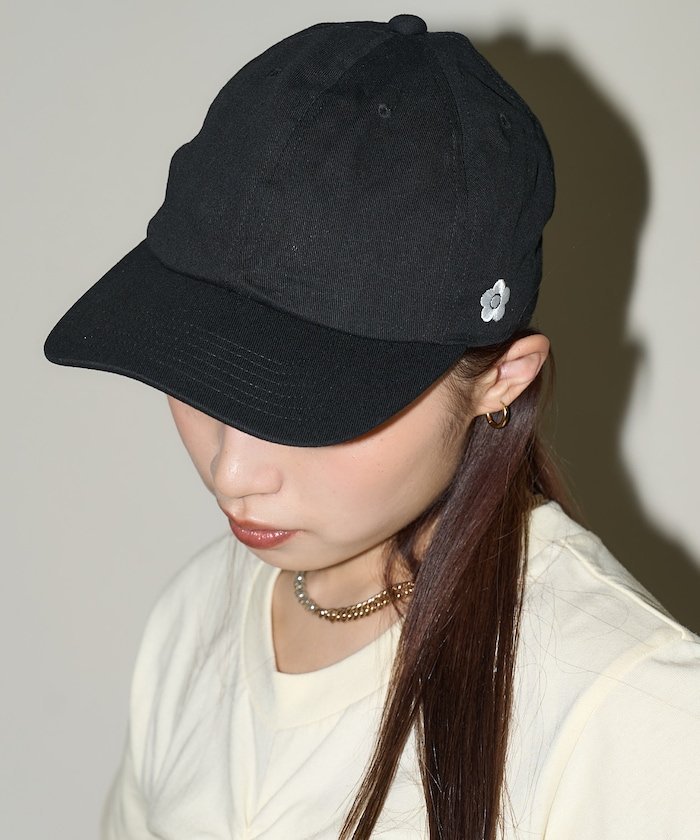 マリークヮント✕NEW ERA(R) BIGデイジー キャップホワイト×ブラック マリークワント MARY QUANT NEW ERA(R) × MARY QUANT BIG