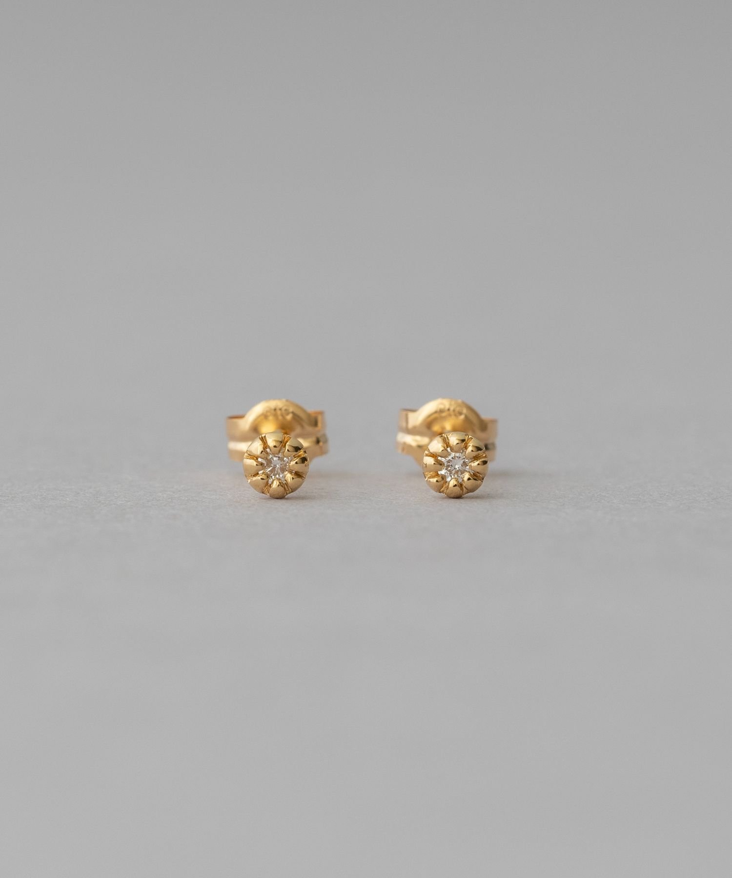 ete K18YG フルール ダイヤモンド ピアス 楽天市場】K18YG フルール ダイヤモンド ピアス(誕生石 4月) ete