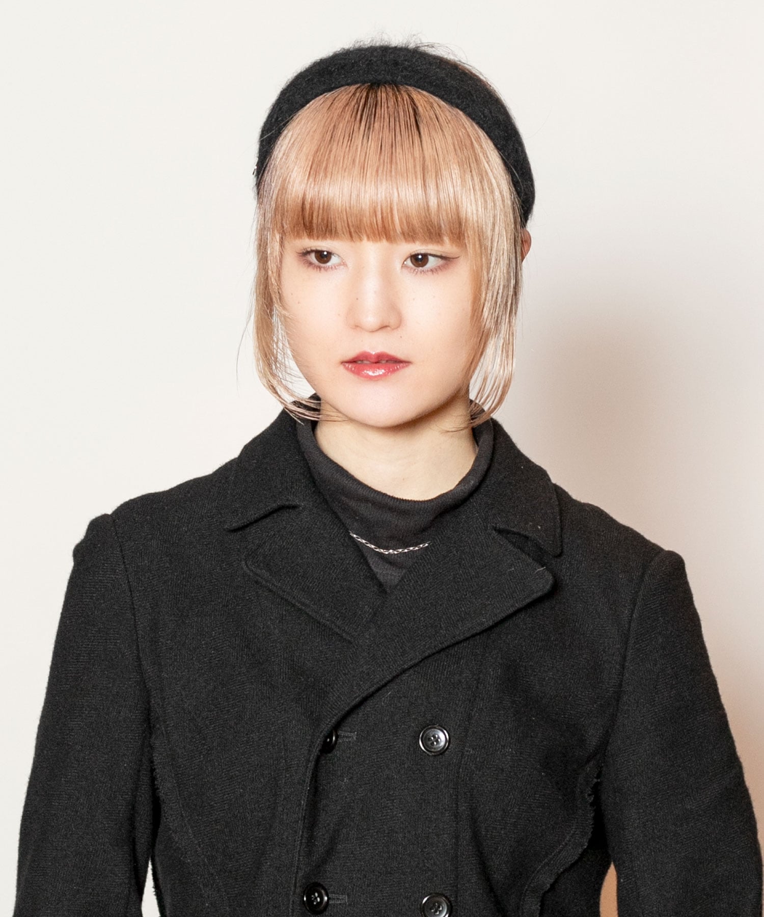 楽天市場】TOGA ARCHIVES Leather headband 1 トーガ ヘアアクセサリー