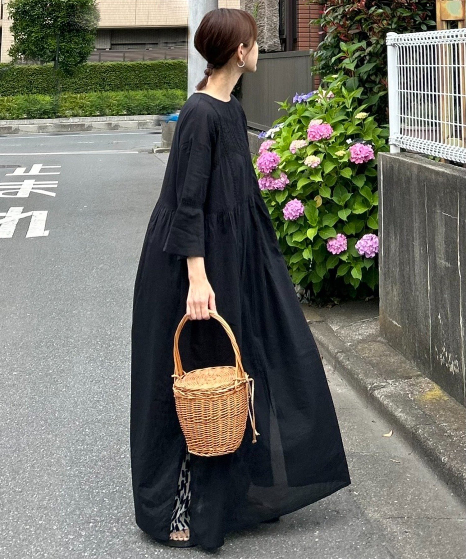 美品レアGLORIA COELHOワンピース etoll.×ayaコラボ】刺繍レースワンピース｜is amulet.公式通販サイト