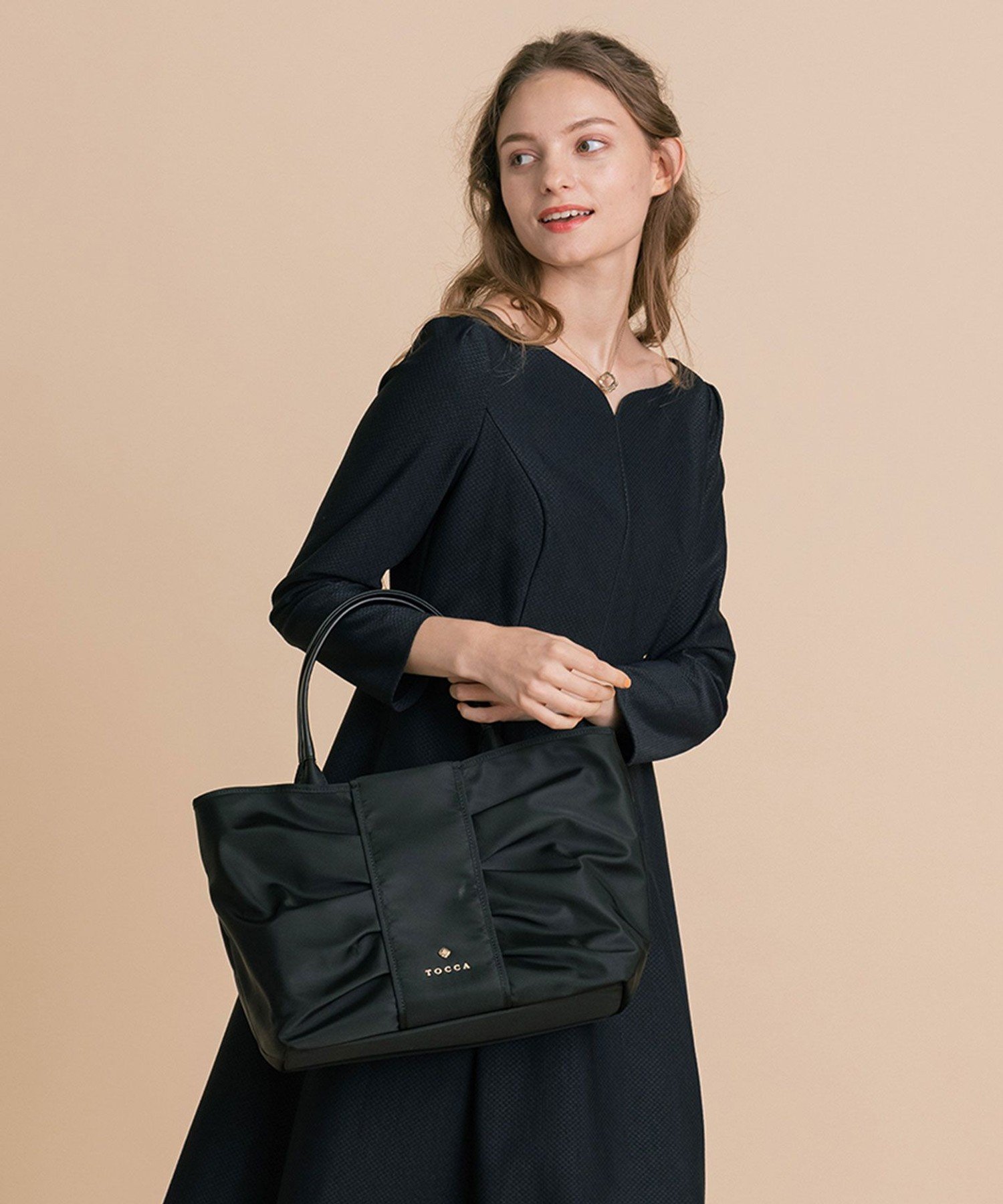 美品】TOCCA RIBBON KNOT DAILY TOTE トートバッグ バッグ