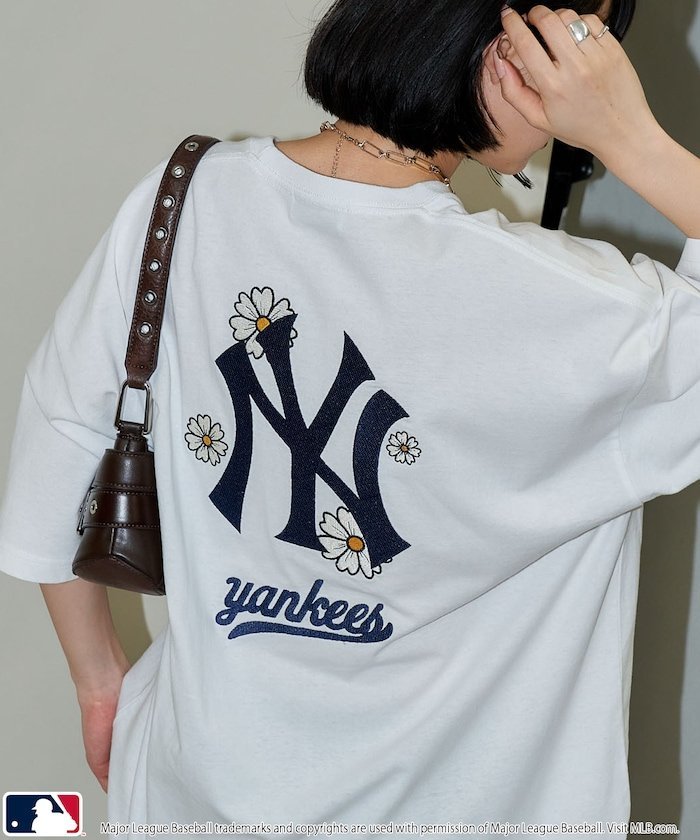 Out of Print] Gene Zion / Harry the Dirty Dog Tee (White