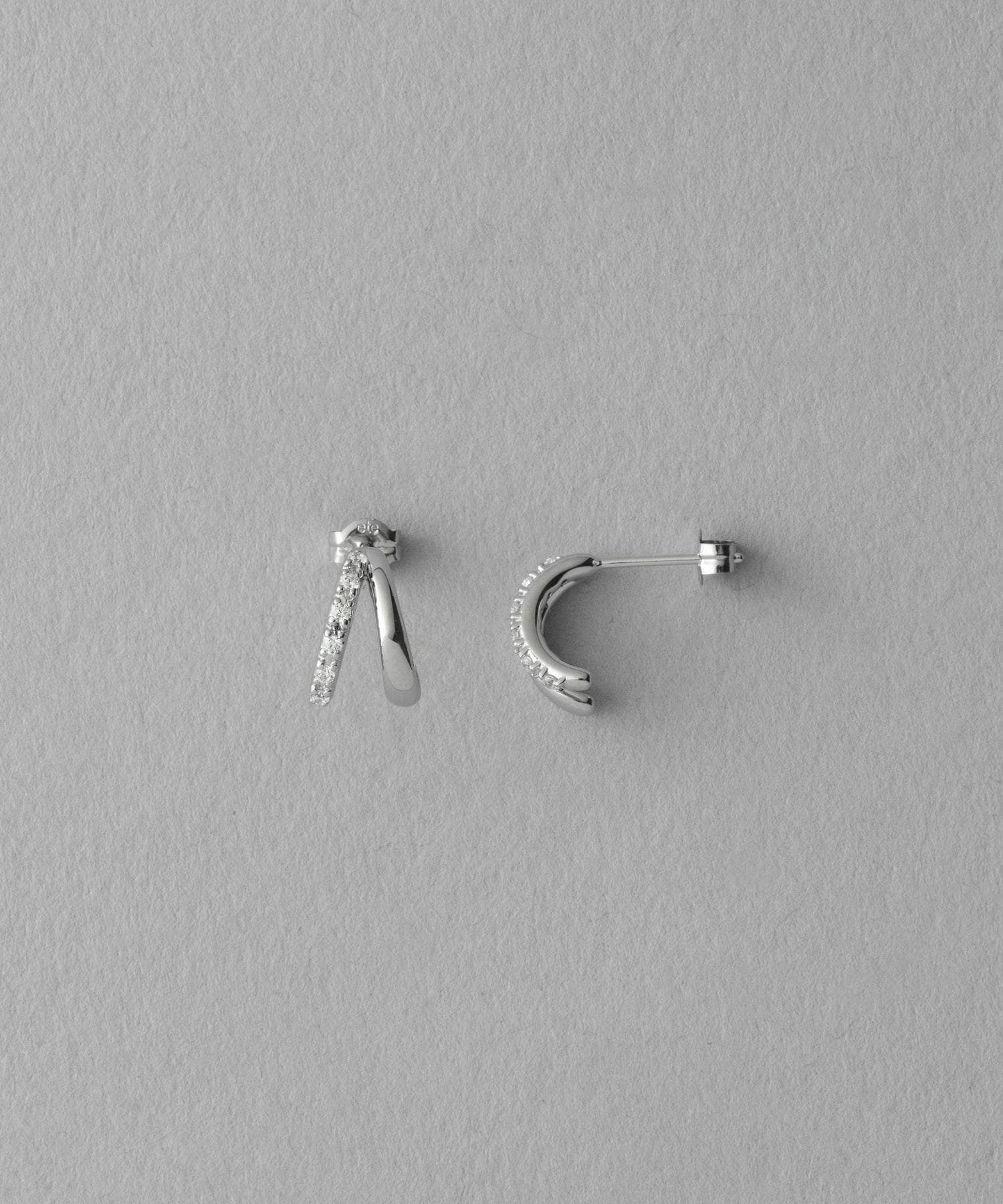 【エテ】PT900ホースシューダイヤモンドピアス PT900 ホースシュー ダイヤモンド ピアス（470847） ｜ women