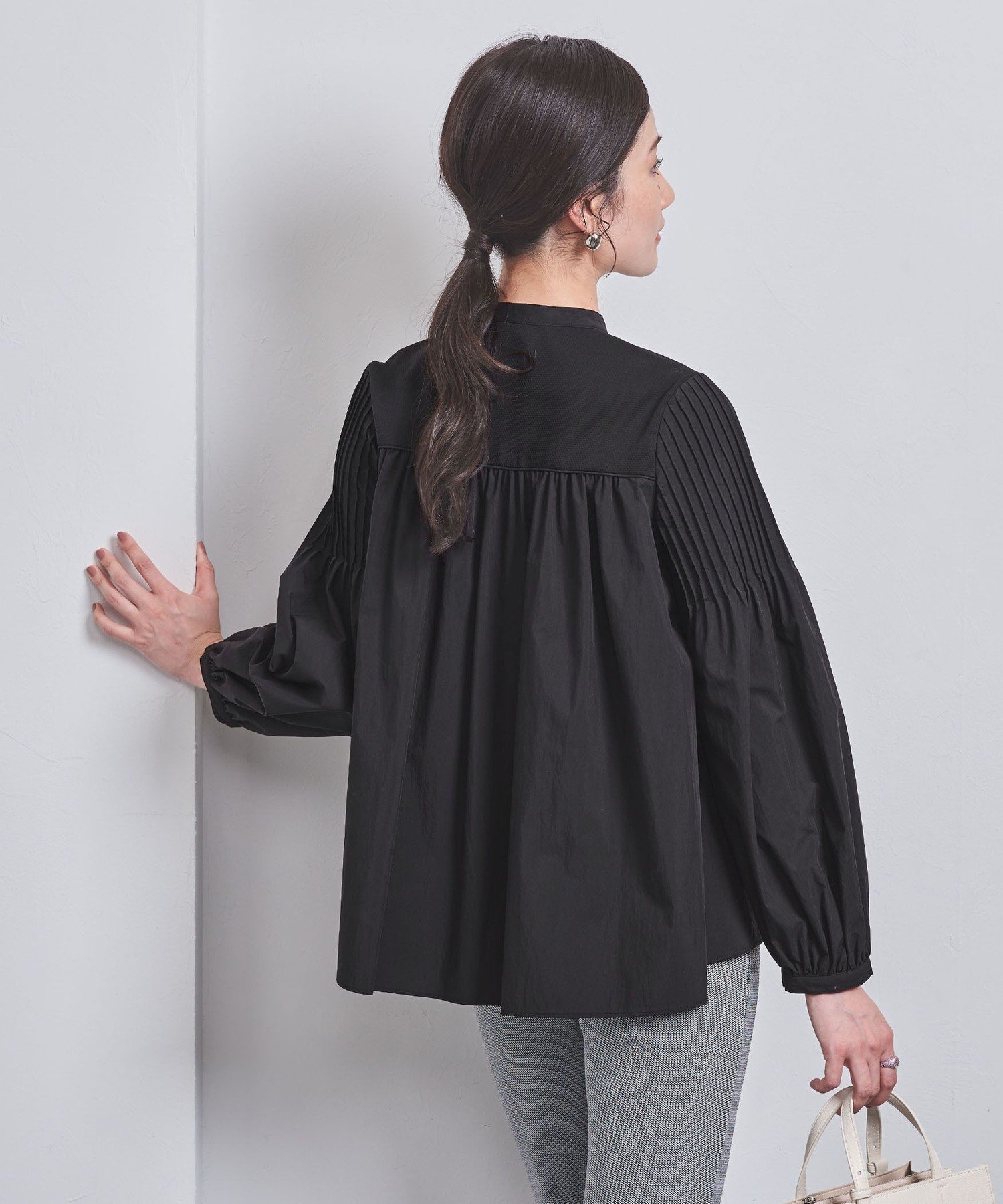 SALE／30%OFF】UNITED ARROWS エンボス ピンタック ロングスリーブ 