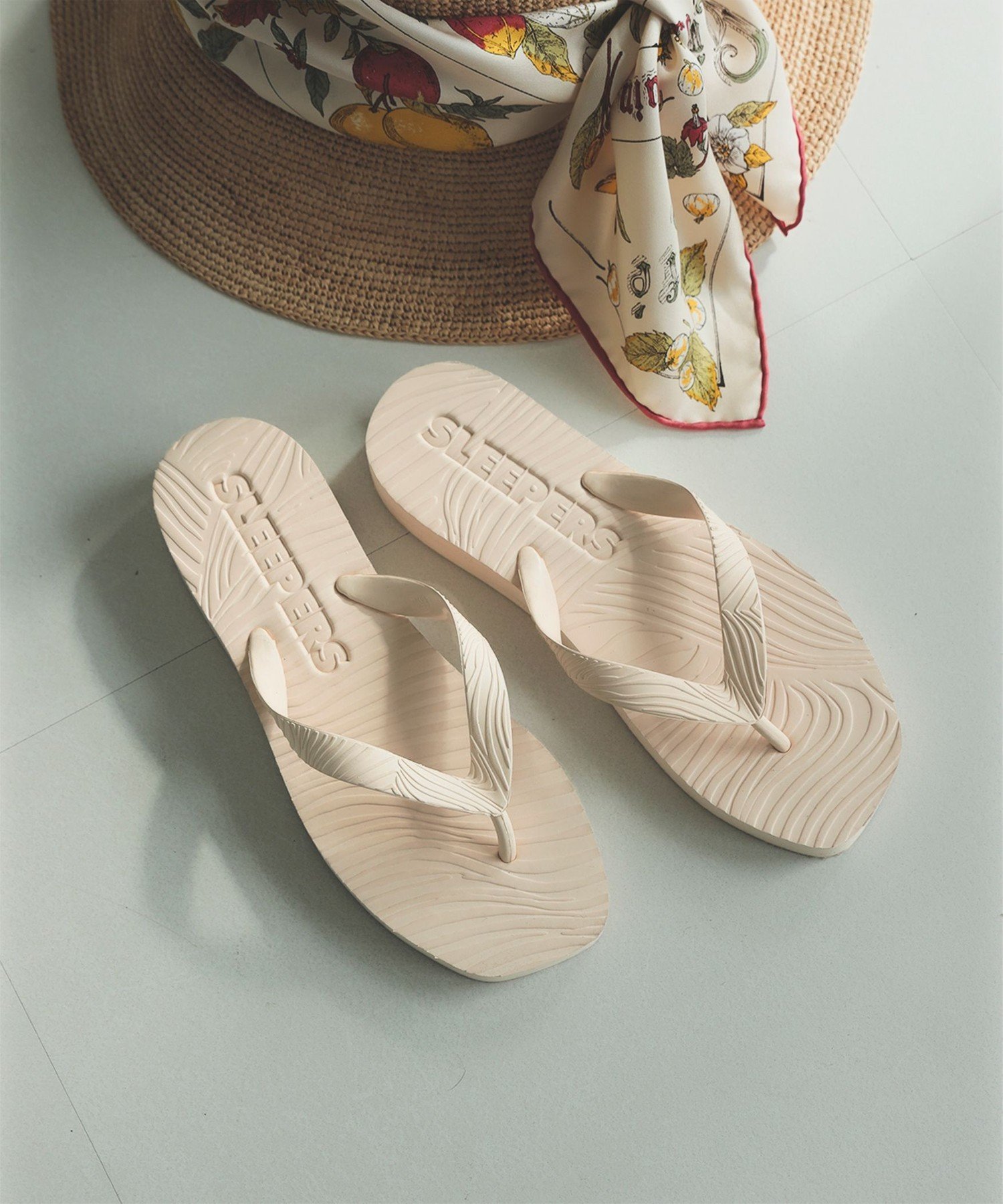 楽天市場】CAMINANDO カミナンド トングサンダル THONG FLAT