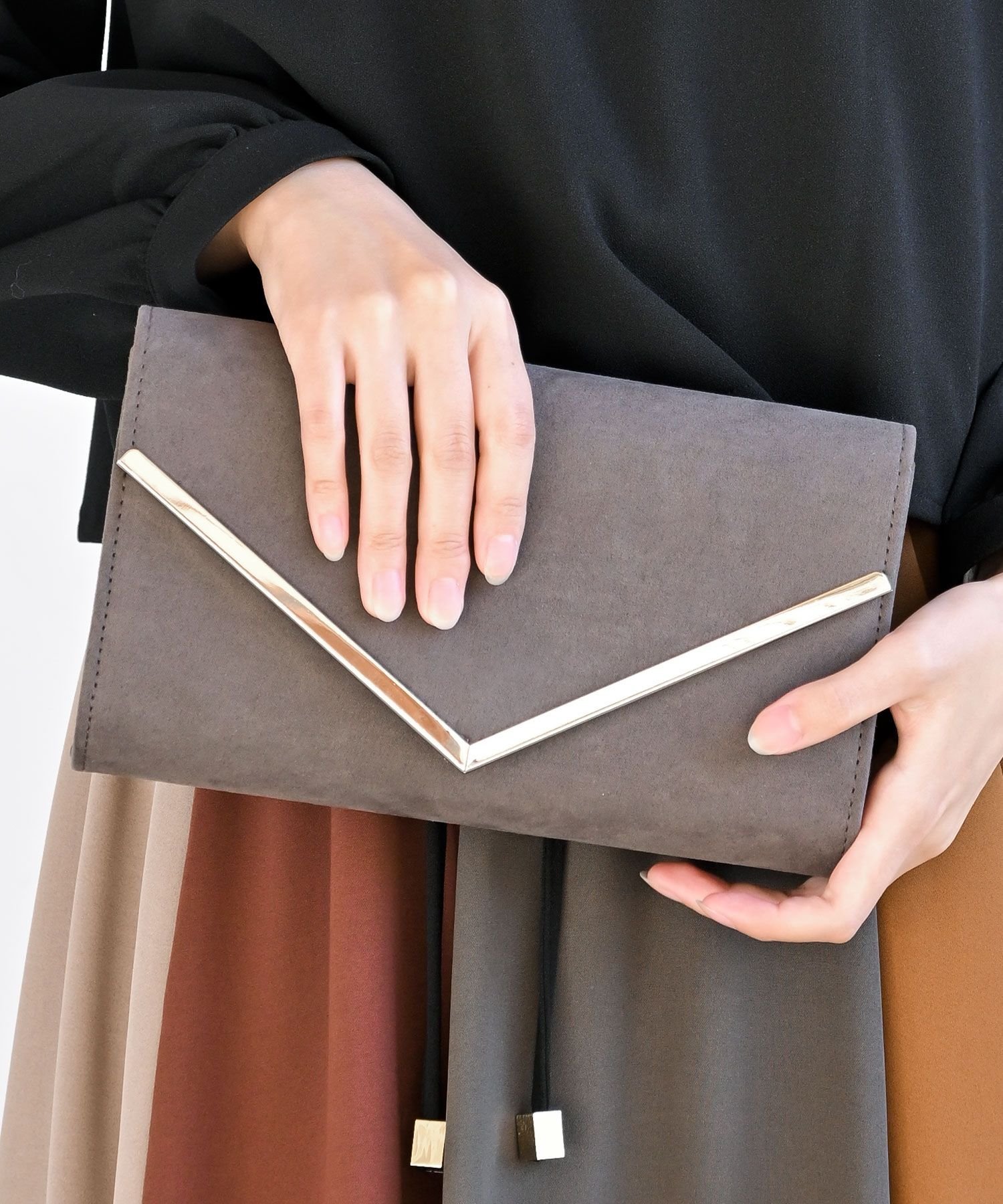 ペランパリPERRIN Paris クラッチバッグ ベージュ 保存袋付き ペランパリPERRIN Paris クラッチバッグ ベージュ 保存袋付き