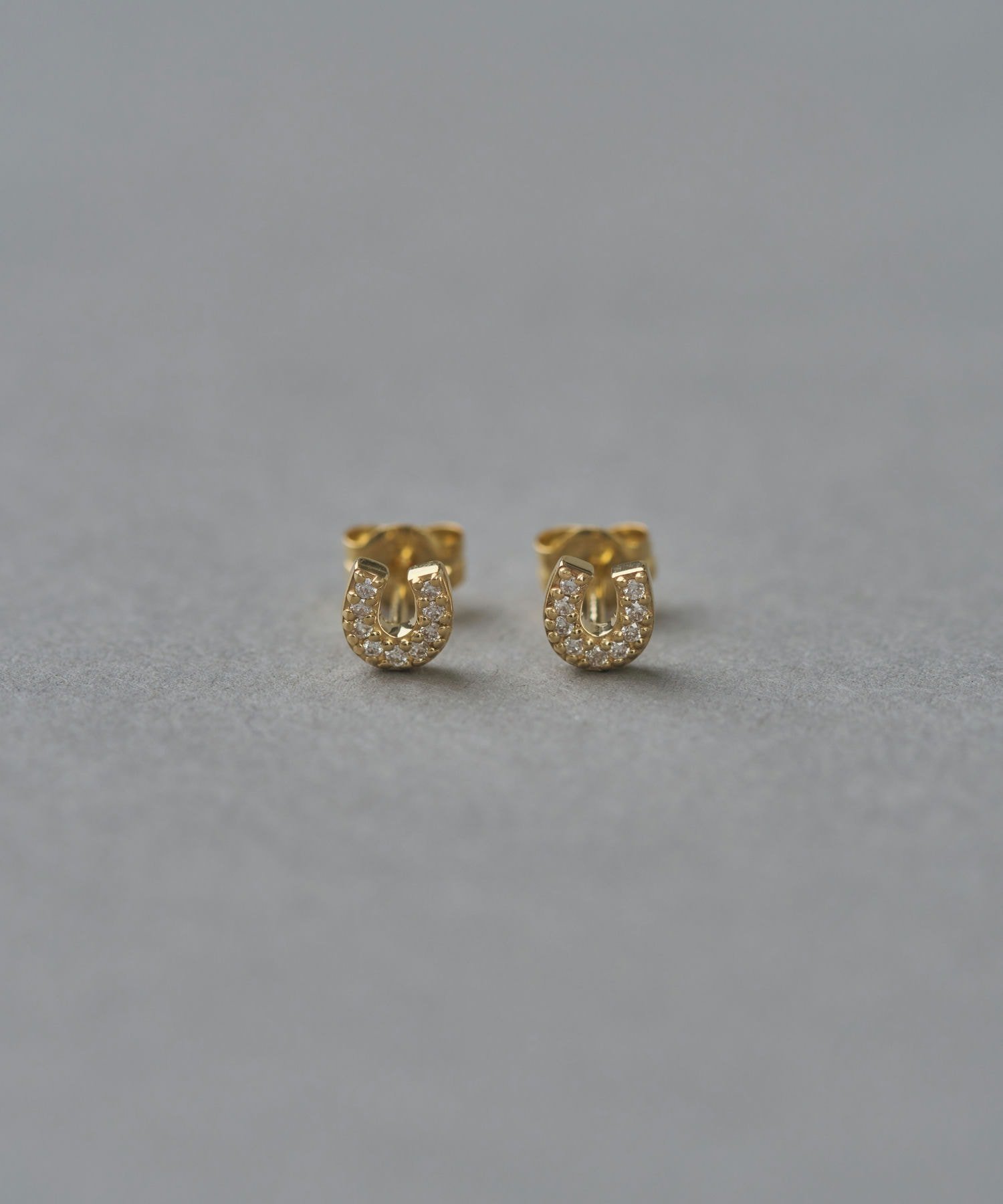 ete K10YG ダイヤモンド ホースシュー ピアス K10YG ダイヤモンド ホースシュー ピアス（771506） ｜ women