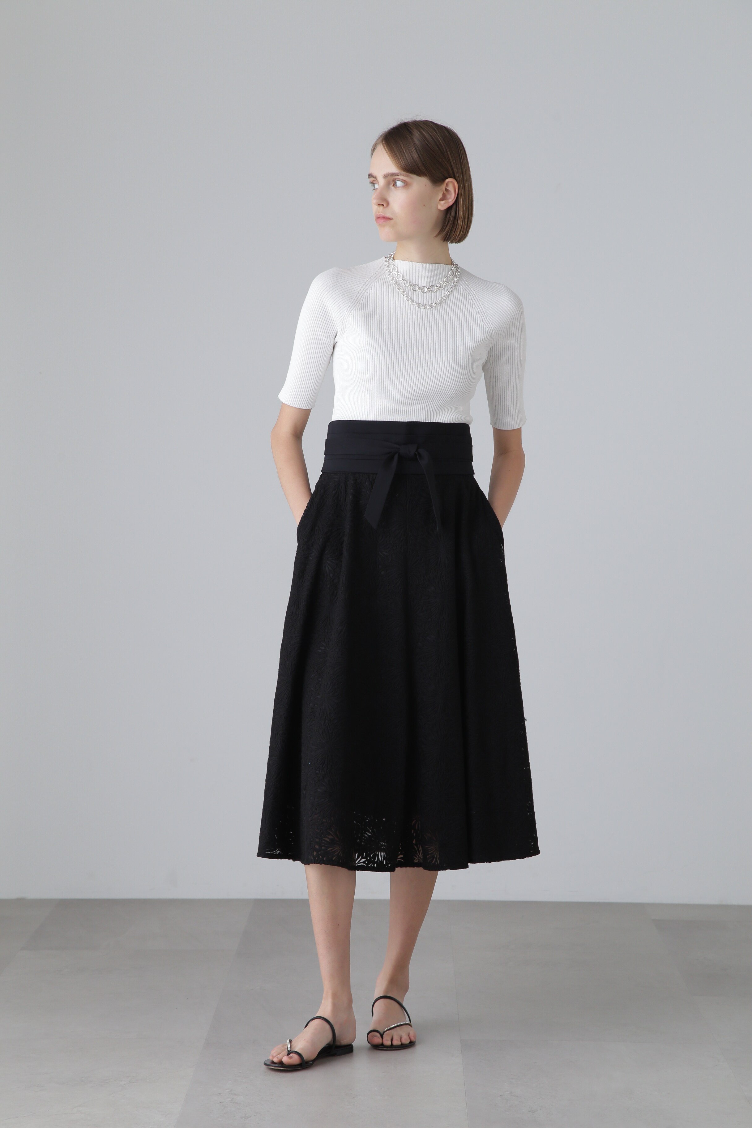 アドーア　スカート　36 楽天市場】【SALE／50%OFF】テックギャバスカート ADORE