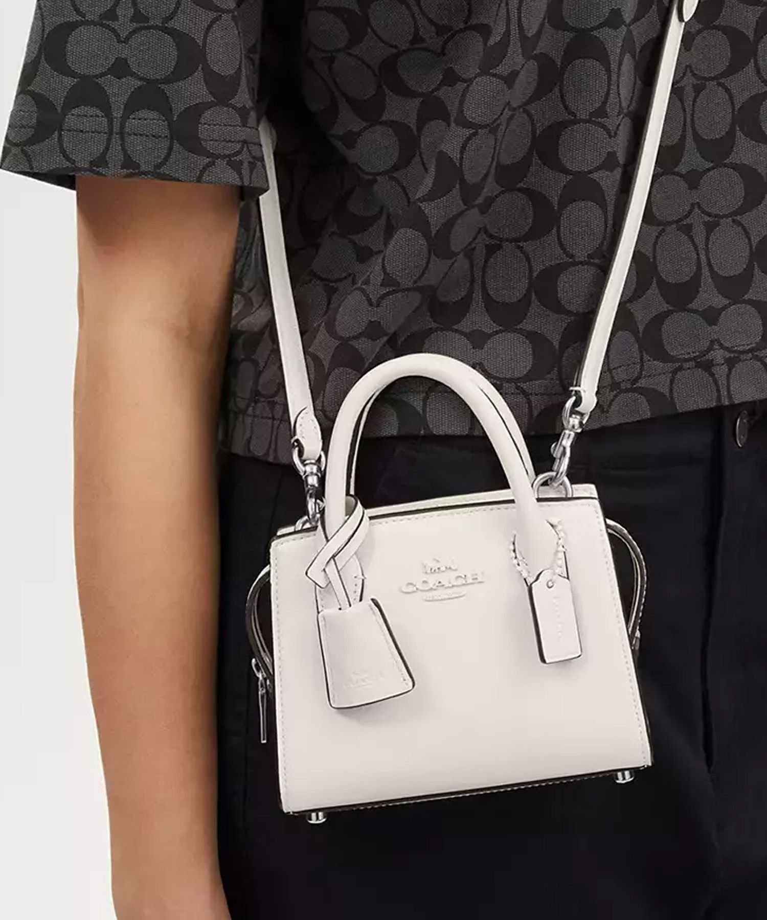 ★美品★ COACH レザー ショルダーバッグ メッセンジャーバッグ ２色ベルト 楽天市場】COACH コーチ レザー ショルダーバッグ