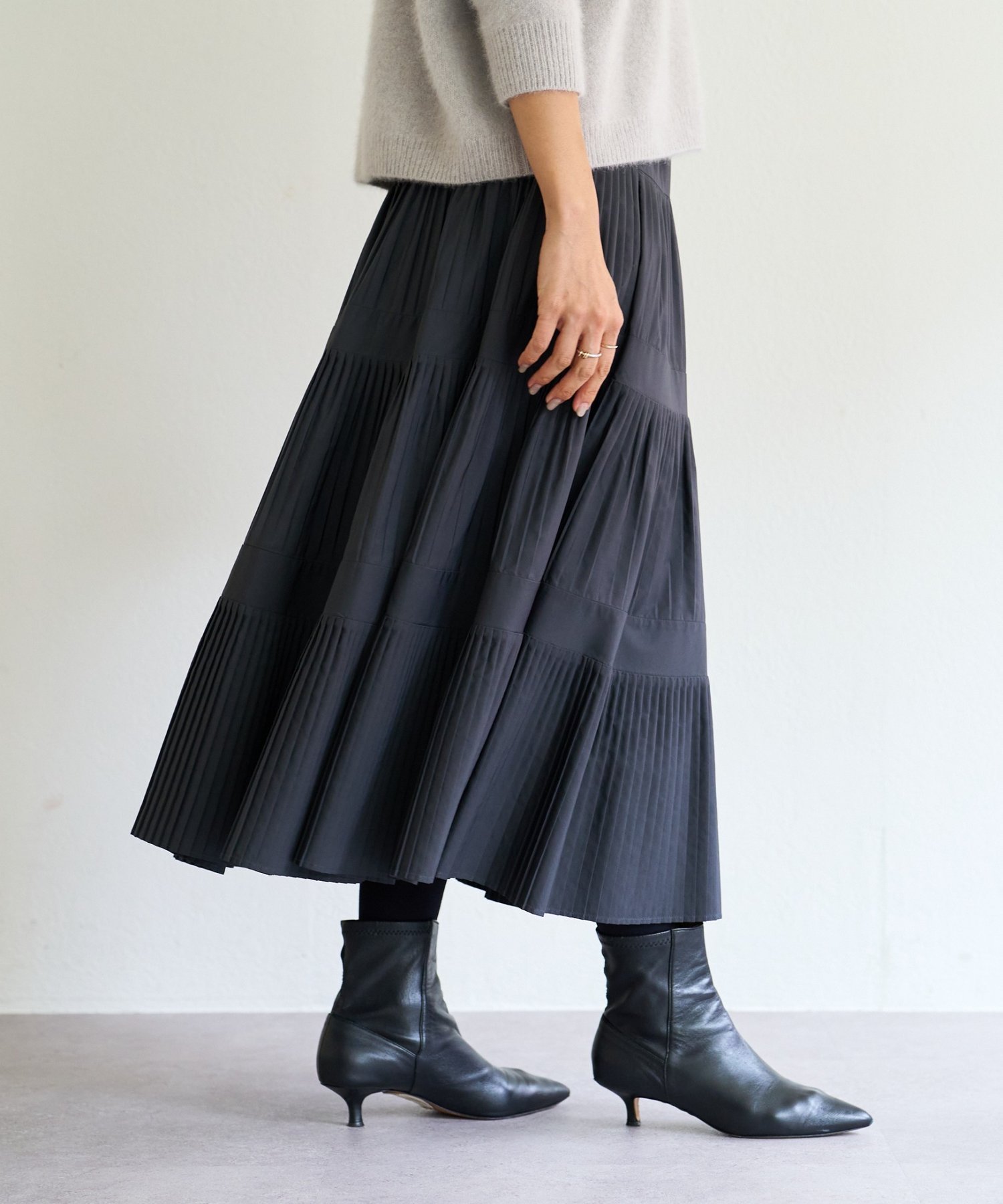 美品✨　ビアズリー プリーツ　ティアード　ロング　スカート Fサイズ　グリーン プリーツティアードスカート （ロング・マキシ丈スカート）｜BEARDSLEY