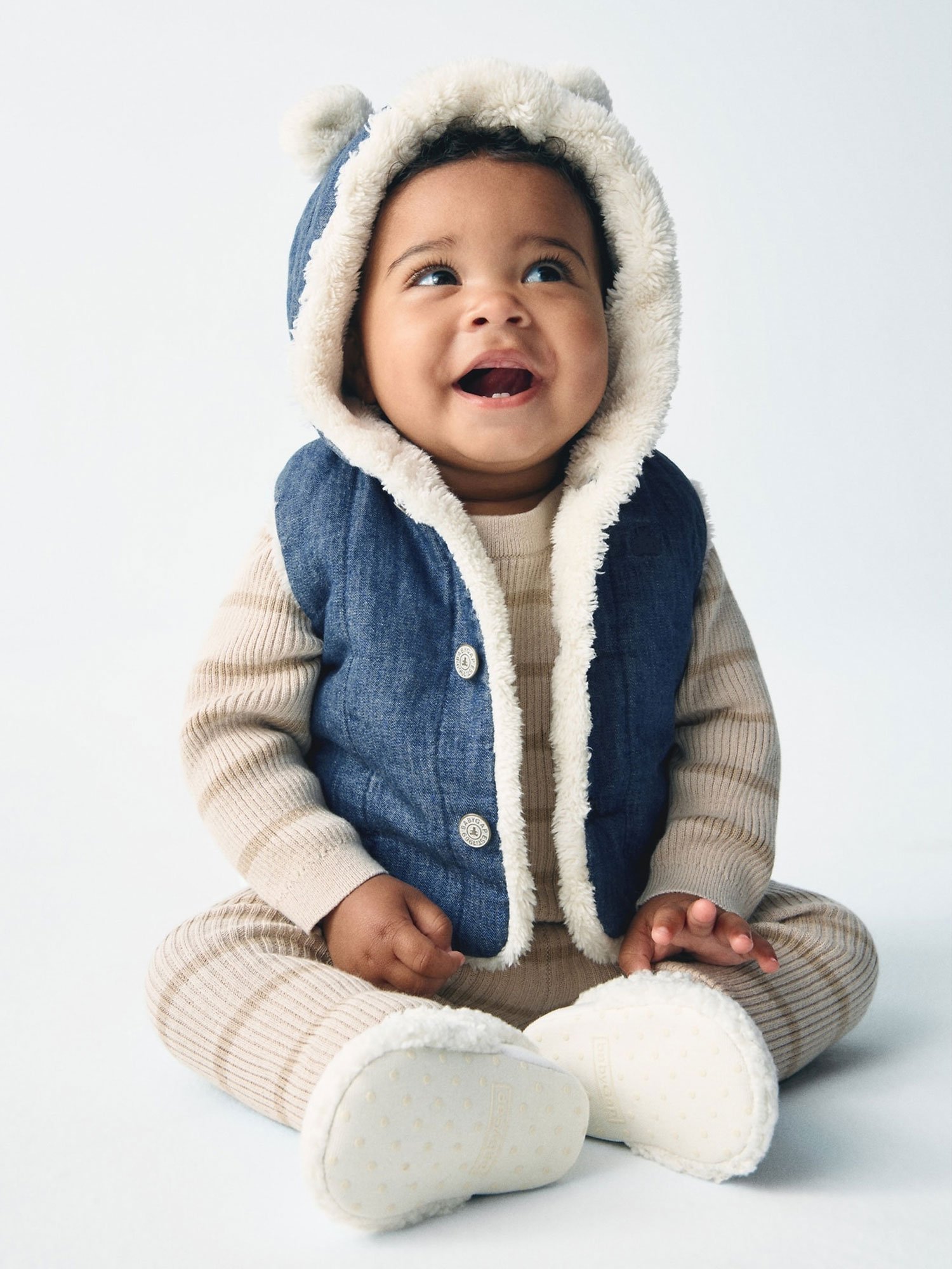 baby GAP くま耳ボアベスト　くま耳ボアジャケット　ベビーアウター 90 楽天市場】【SALE／69%OFF】(K)くまさん ボアベスト (ベビー