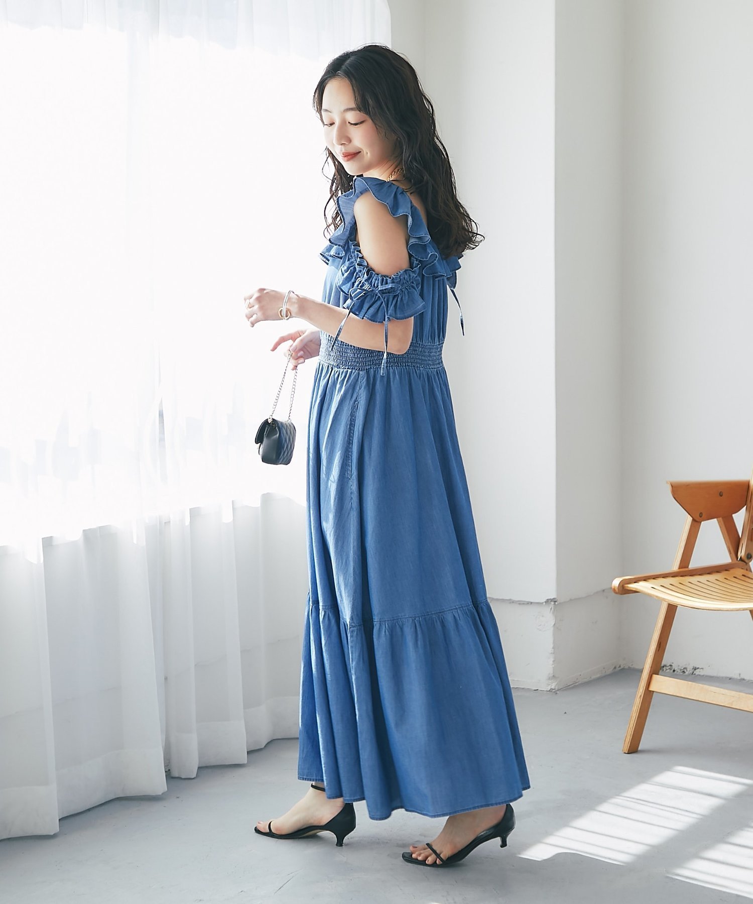 La boutique BonBon 【今すぐお届け!・愛されモテワンピ】ライトデニム 