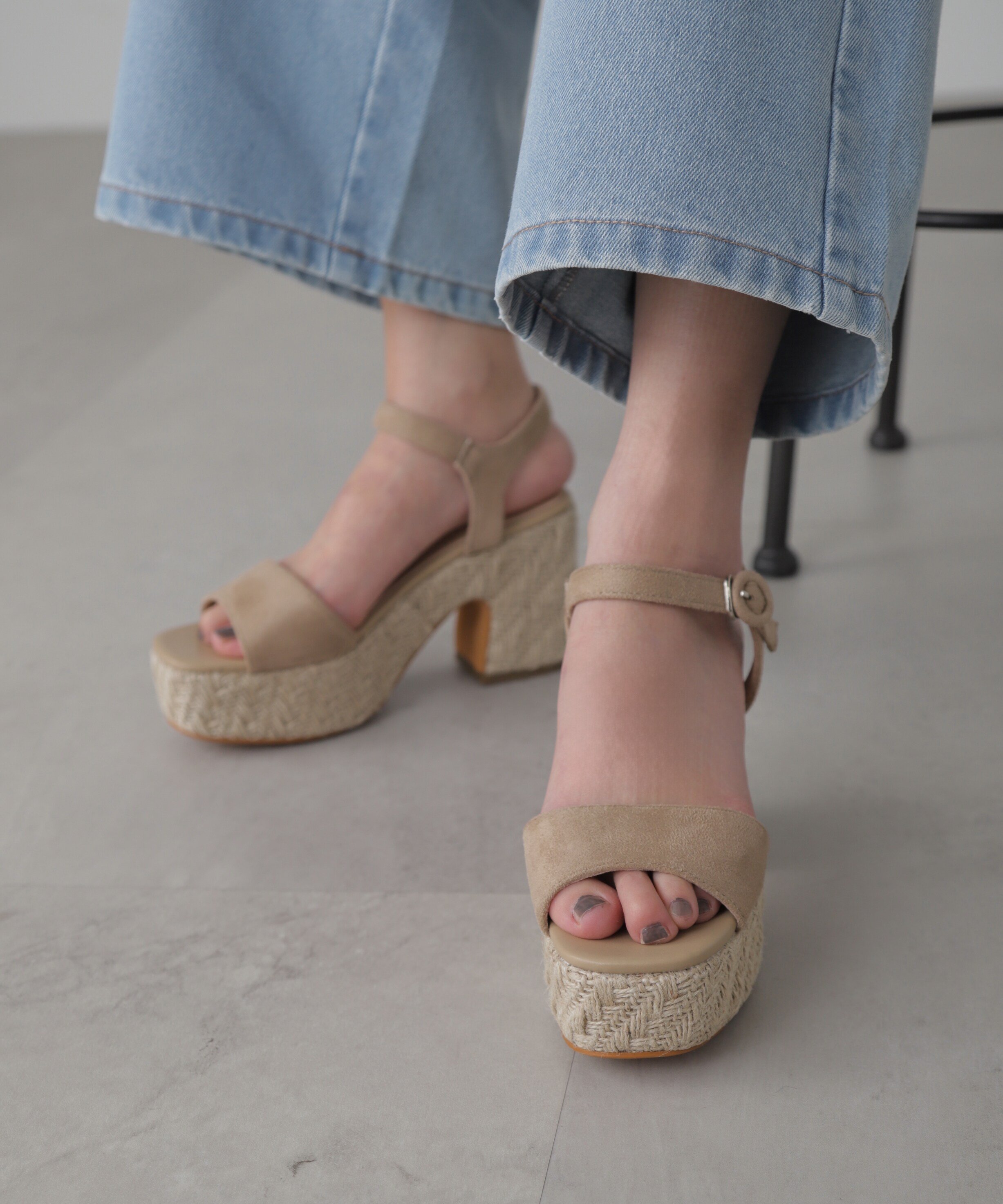 【SALE／50%OFF】FREE'S MART くるみバックルサンダル フリーズ マート シューズ・靴 その他のシューズ・靴 オレンジ グレー ブラック【送料無料】画像