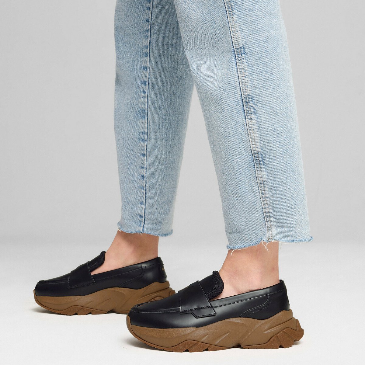 a*u様 PUMA ブラック スリッポン ローファー ltd-online_397730-01