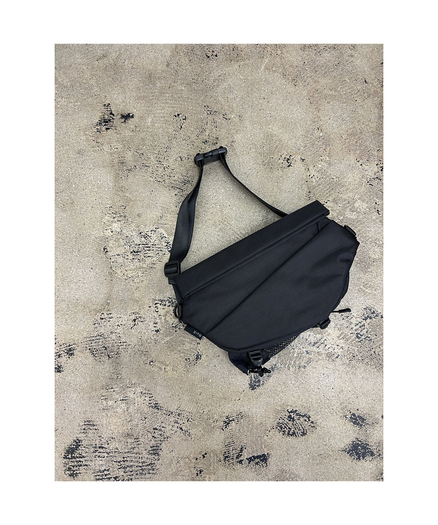N24005 Hexa　shoulderノアール　メッセンジャーバッグ NoiR / ノアール】メッセンジャーバッグ/ショルダーバッグ