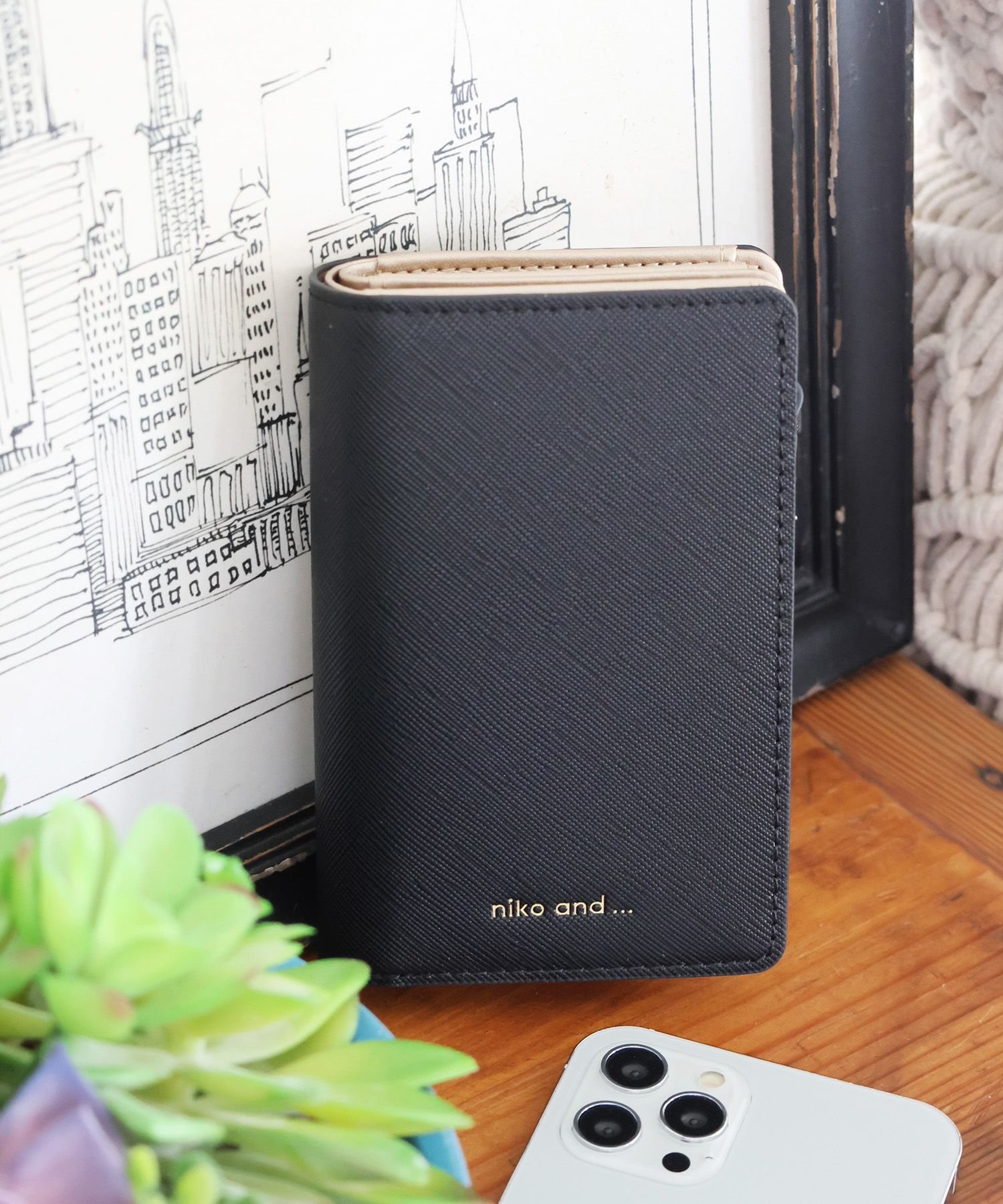 楽天市場】【SALE／30%OFF】ニコロゴカードスライドケース niko and