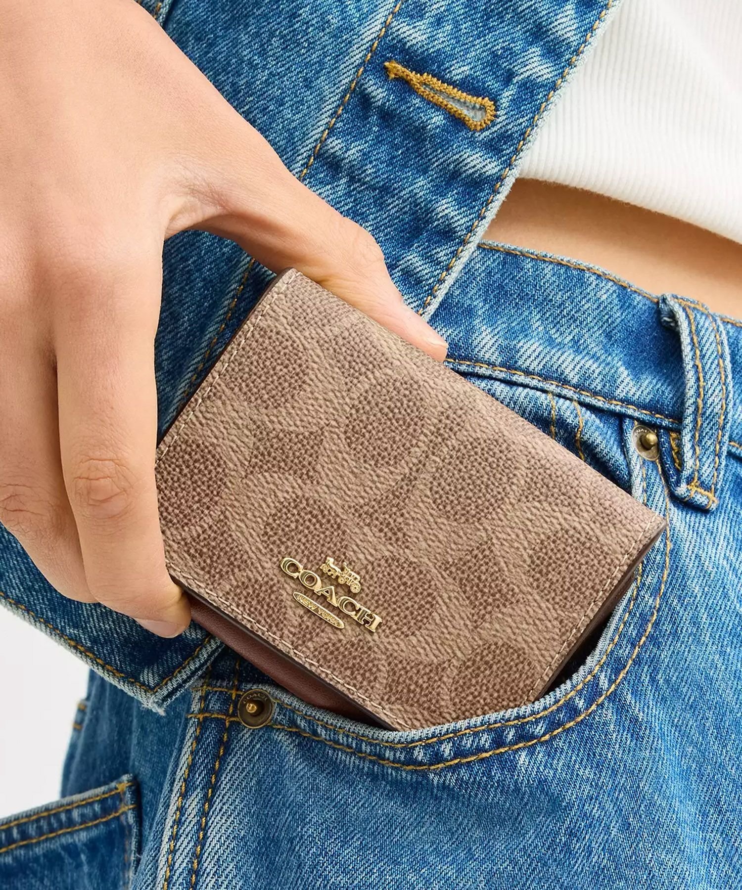 楽天市場】コーチ 財布 レディース COACH 折り財布 シグネチャー