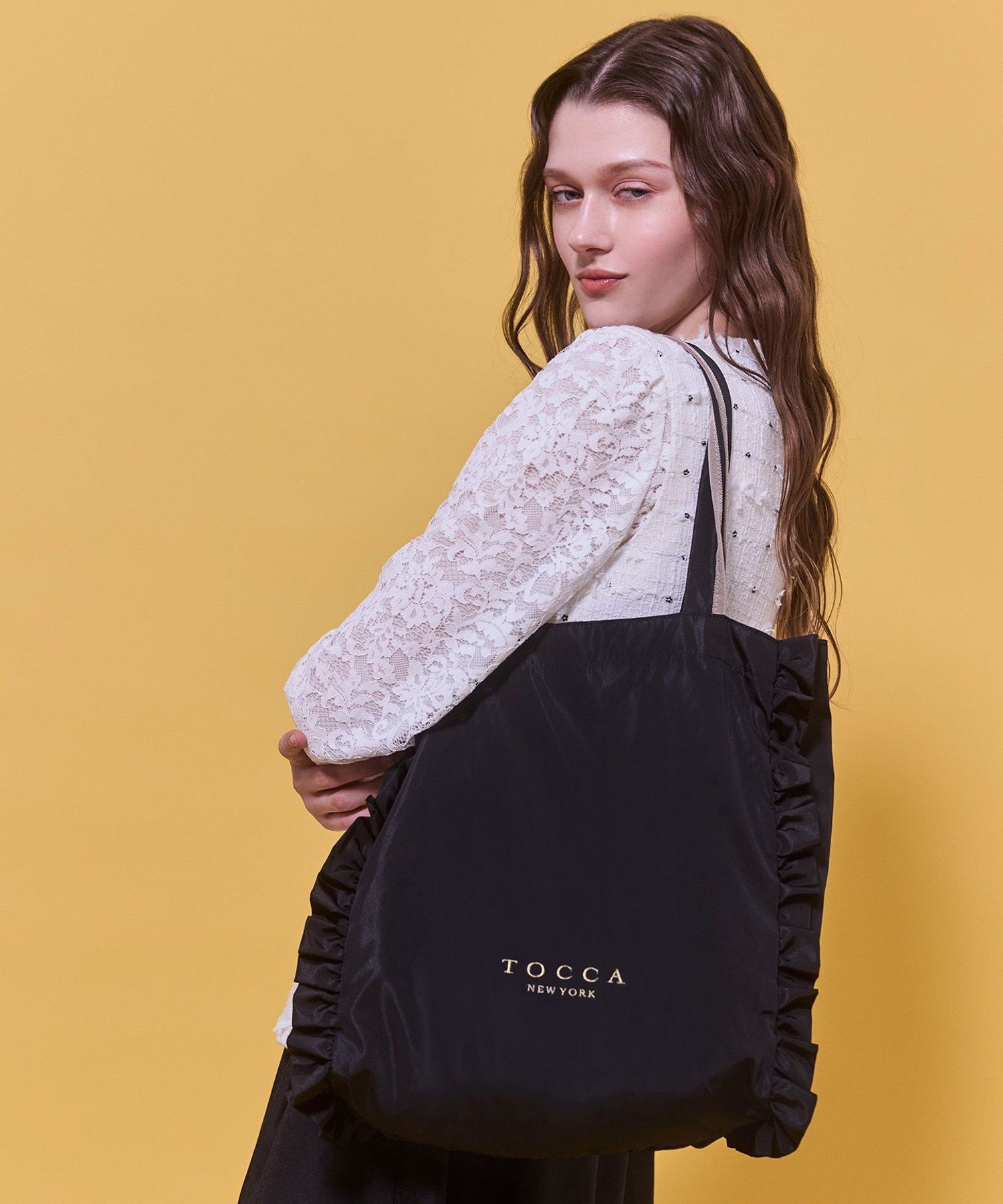 TOCCA - TOCCA(トッカ) ショルダーバッグ アイボリー×黒×ダーク 極美品 