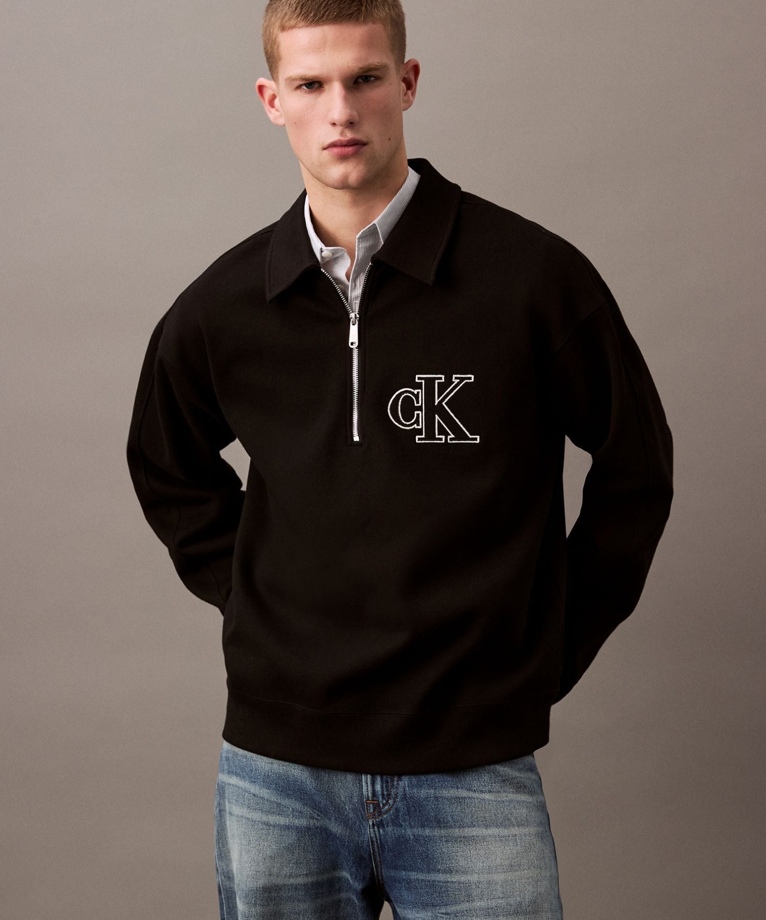   Jeans cKロゴ セーター　カルバンクライン 楽天市場】【SALE／30%OFF】CALVIN KLEIN JEANS/【公式ショップ