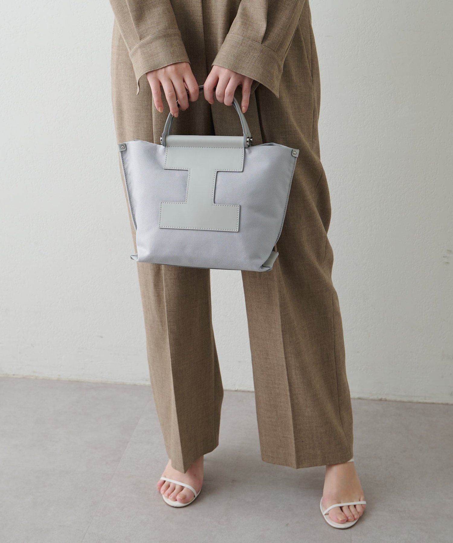 楽天市場】IACUCCI イアクッチ 25SS ソルベット M CANVAS/CERVO トート