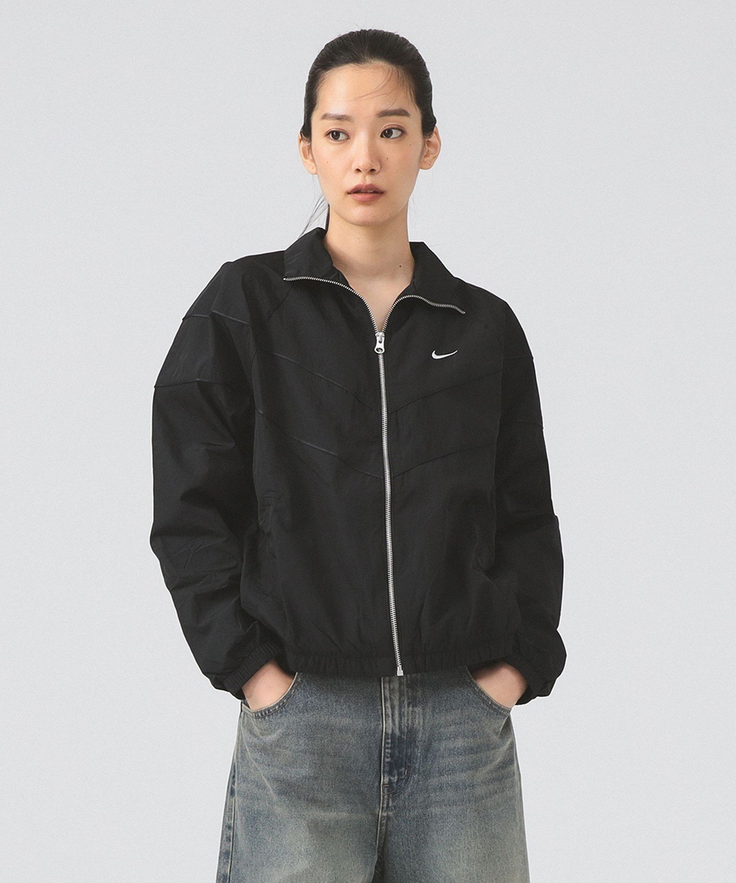 NIKE ショート丈 ジャケット NIKE ナイキ ナイロン ジャケット クロップド丈 レディース