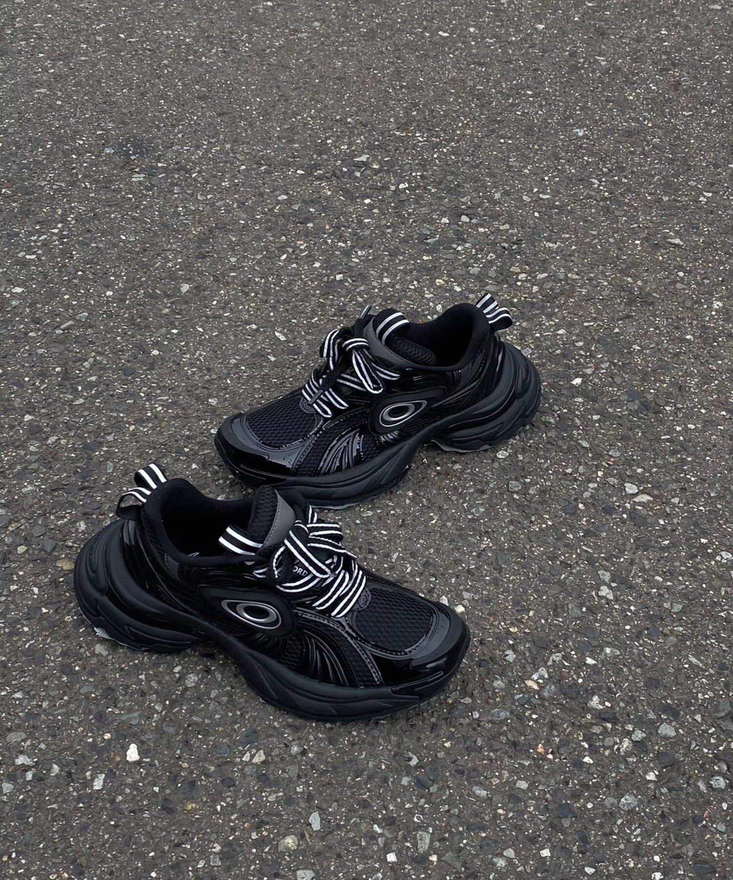 【OLD ORDER】 直営店☆ Black and Moon スニーカー 送料関税込 楽天市場】正規品【 OLD ORDER OLD ORDER TURBO GT BLACK