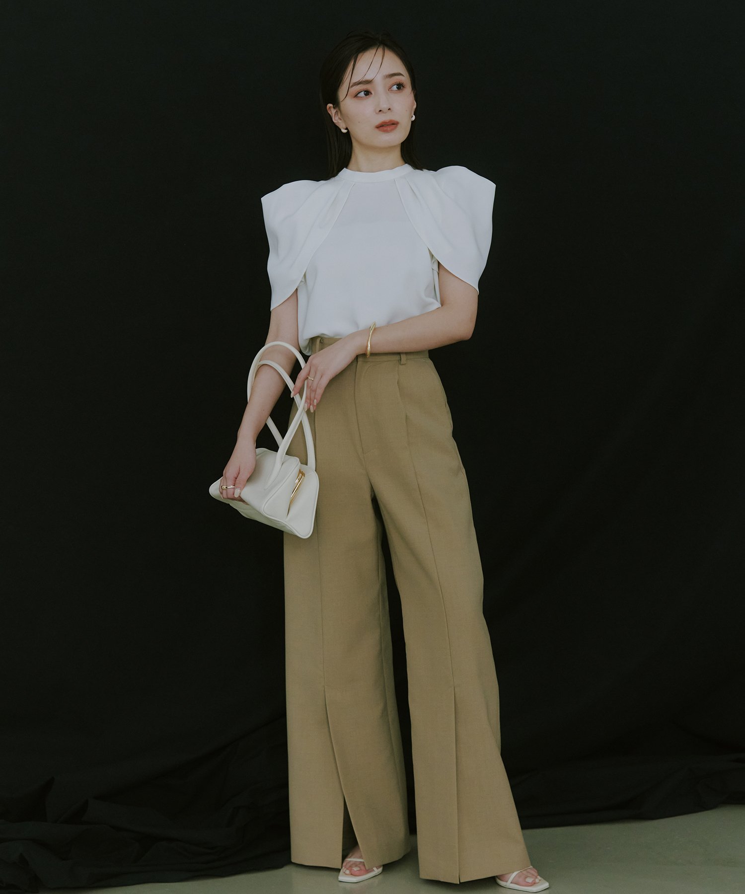 SALE／30%OFF】anuans フォルムショルダーブラウス アニュアンス 