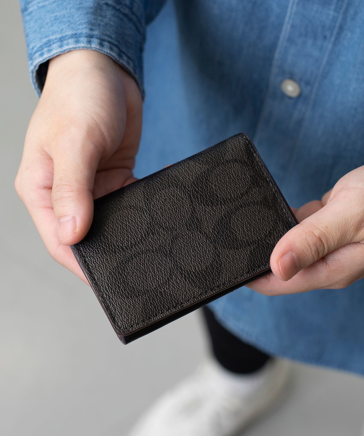 お値下げ❁COACH ブラックレザー 名刺入れ 【美白】 COACH ブラック レザー 名刺入れ｜Yahoo!フリマ（旧PayPayフリマ）