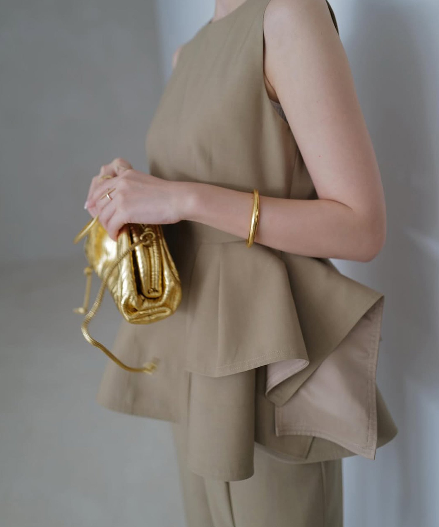 anuans オブジェクトフレアトップス アニュアンス トップス カットソー