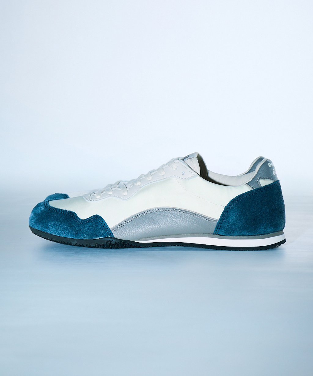 ゆ 楽天市場】Onitsuka Tiger オニツカタイガー スニーカー SERRANO