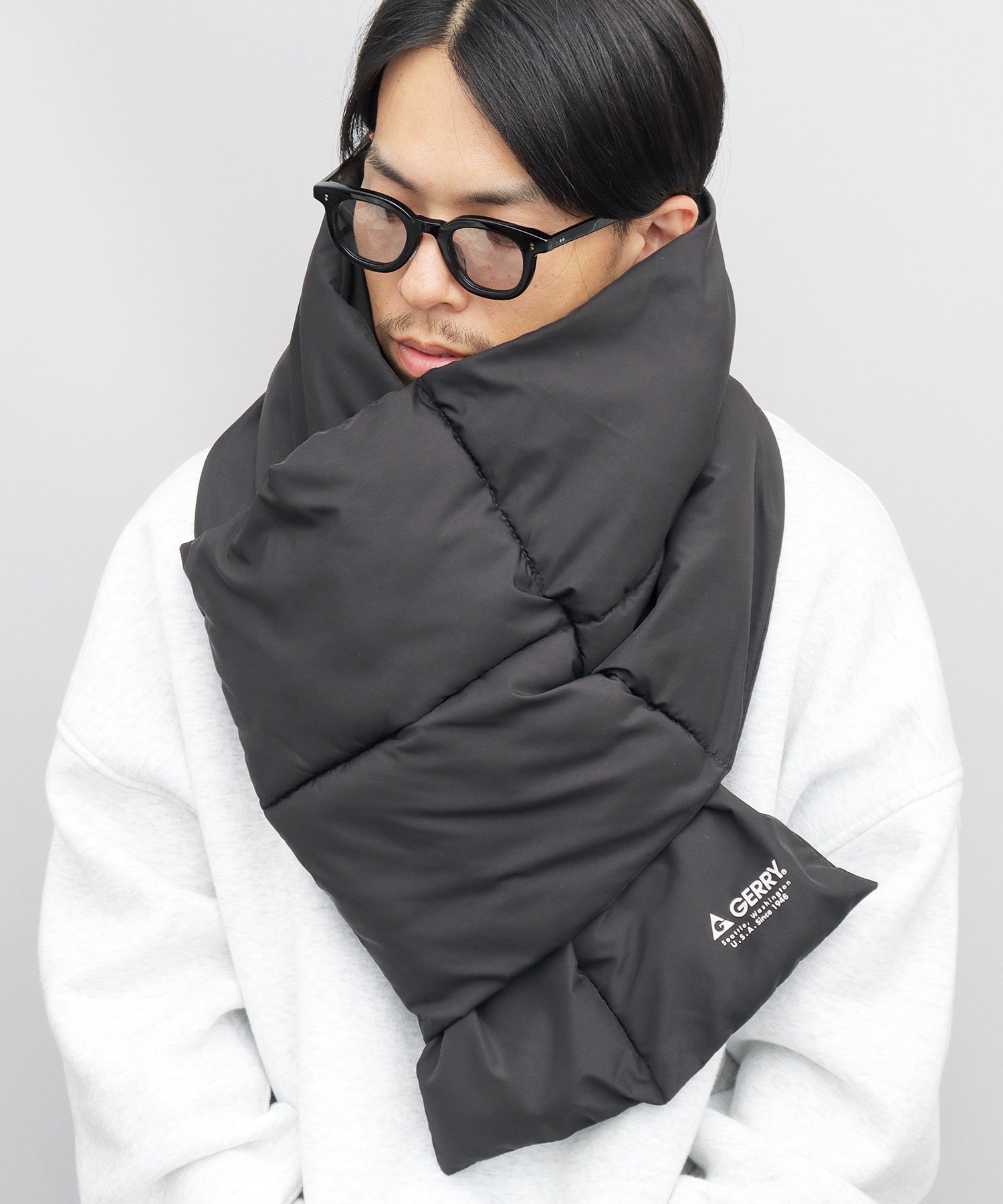 VISVIM ビズビム ダウンマフラー　OVERDYE DOWN MUFFLER VISVIM ビズビム ダウンマフラーOVERDYE DOWN MUFFLER