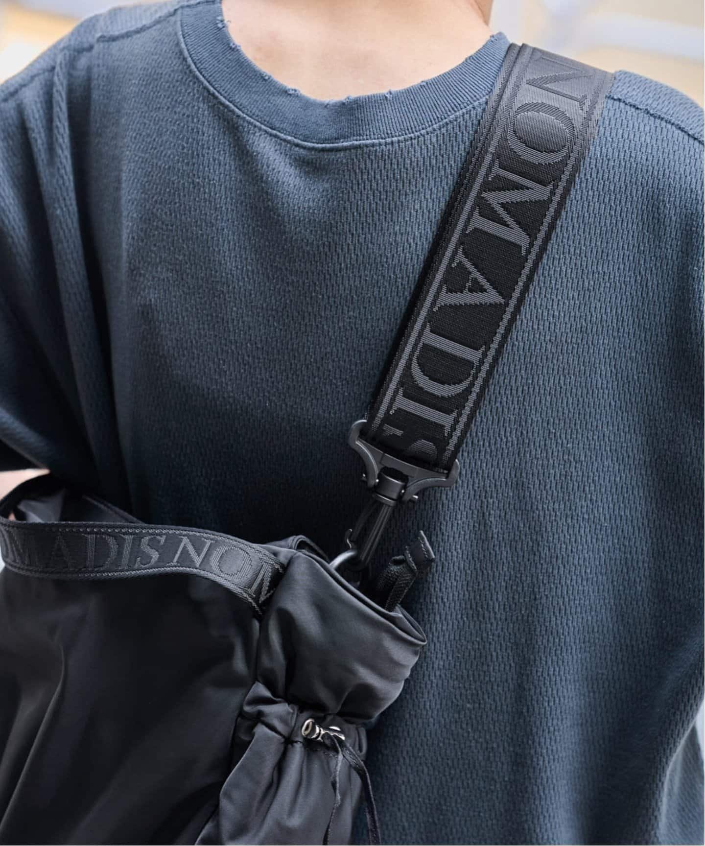 新品ノマディス 別注BASQUE M SLD-F フレームワークショルダーバッグ FRAMeWORK（フレームワーク）の「NOMADIS/ノマディス 別注BASQUE