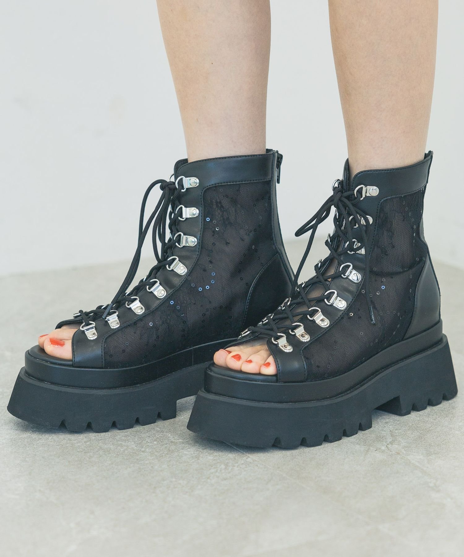 【新品】HARE レースアップブーサン シルバー ブラックLサイズ 新品】HARE レースアップブーサン シルバー ブラックLサイズ 新品