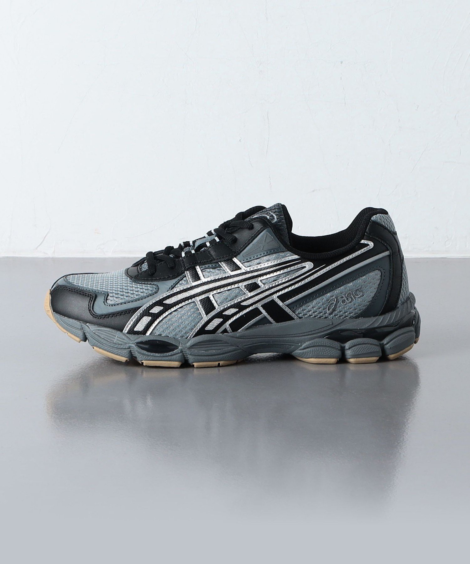アシックス ゲルNYC \"オートミール/オブシディアン グレー\" 24cm 楽天市場】asics アシックス スニーカー GEL-NYC OATMEAL